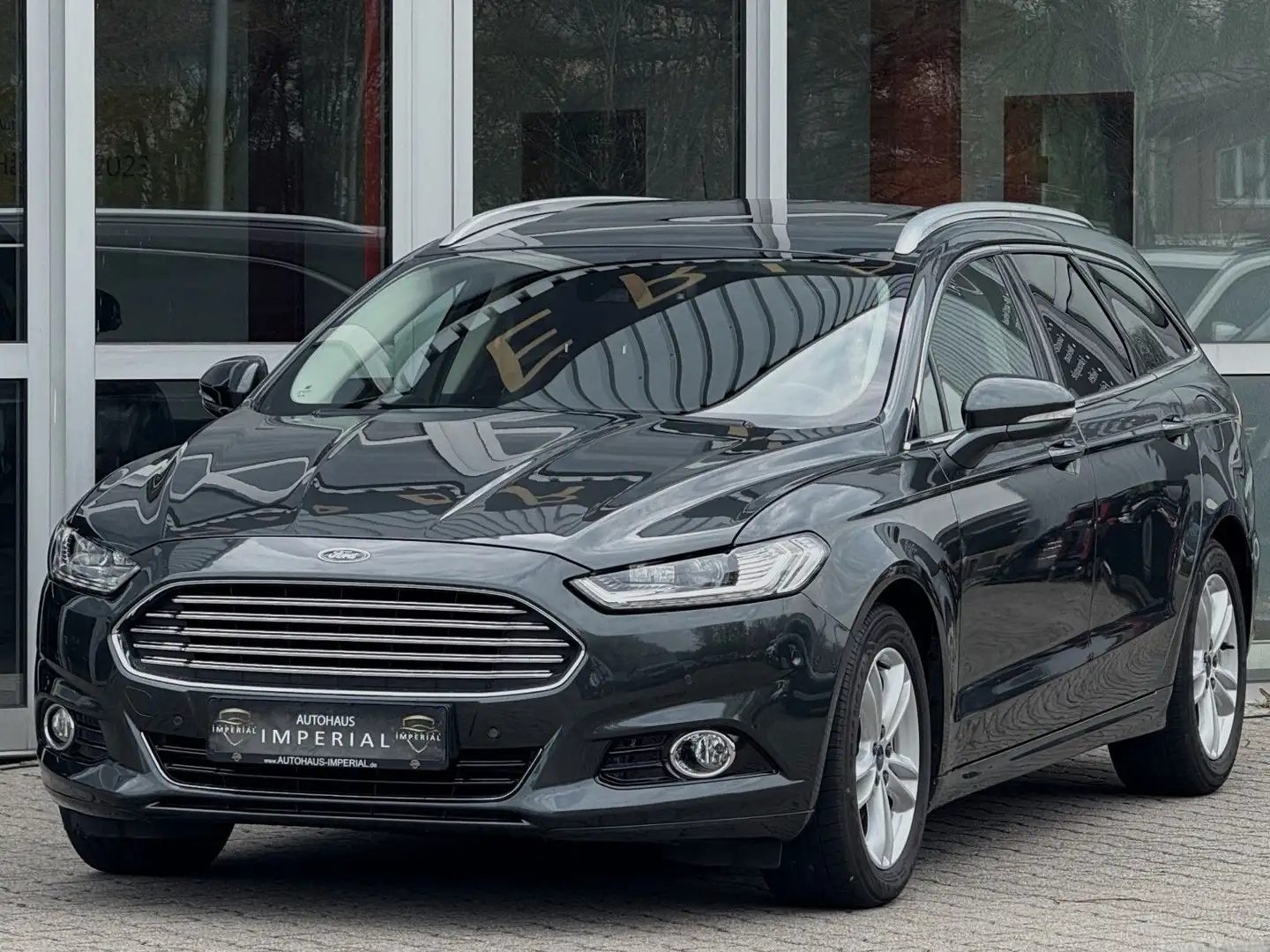 Ford Mondeo Titanium 2.0TDCI LEDER+PANO+NaviPLUS+LED Verde - 1