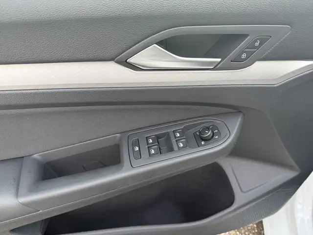 Volkswagen Golf view 15