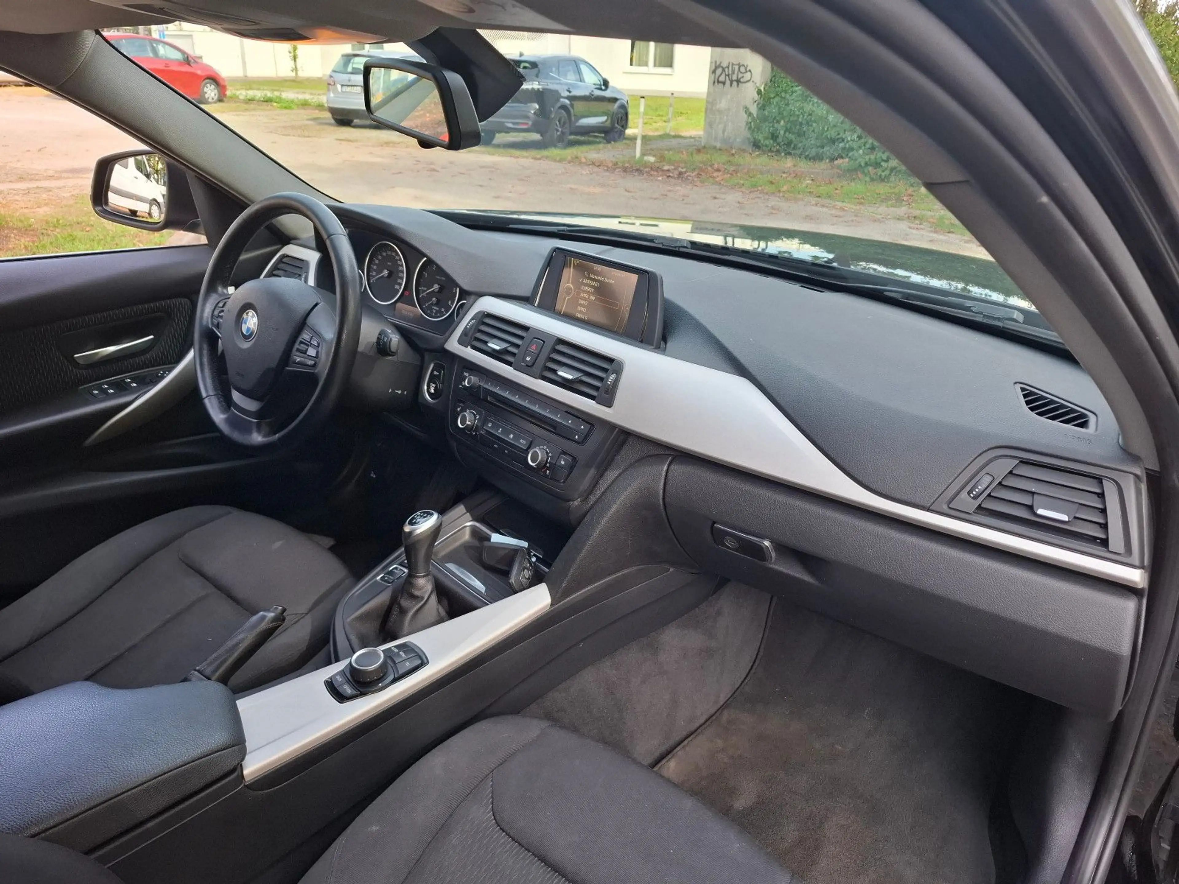 BMW 318 3 Touring 318d*Tüv Neu*Klima*PDC* — photo 15