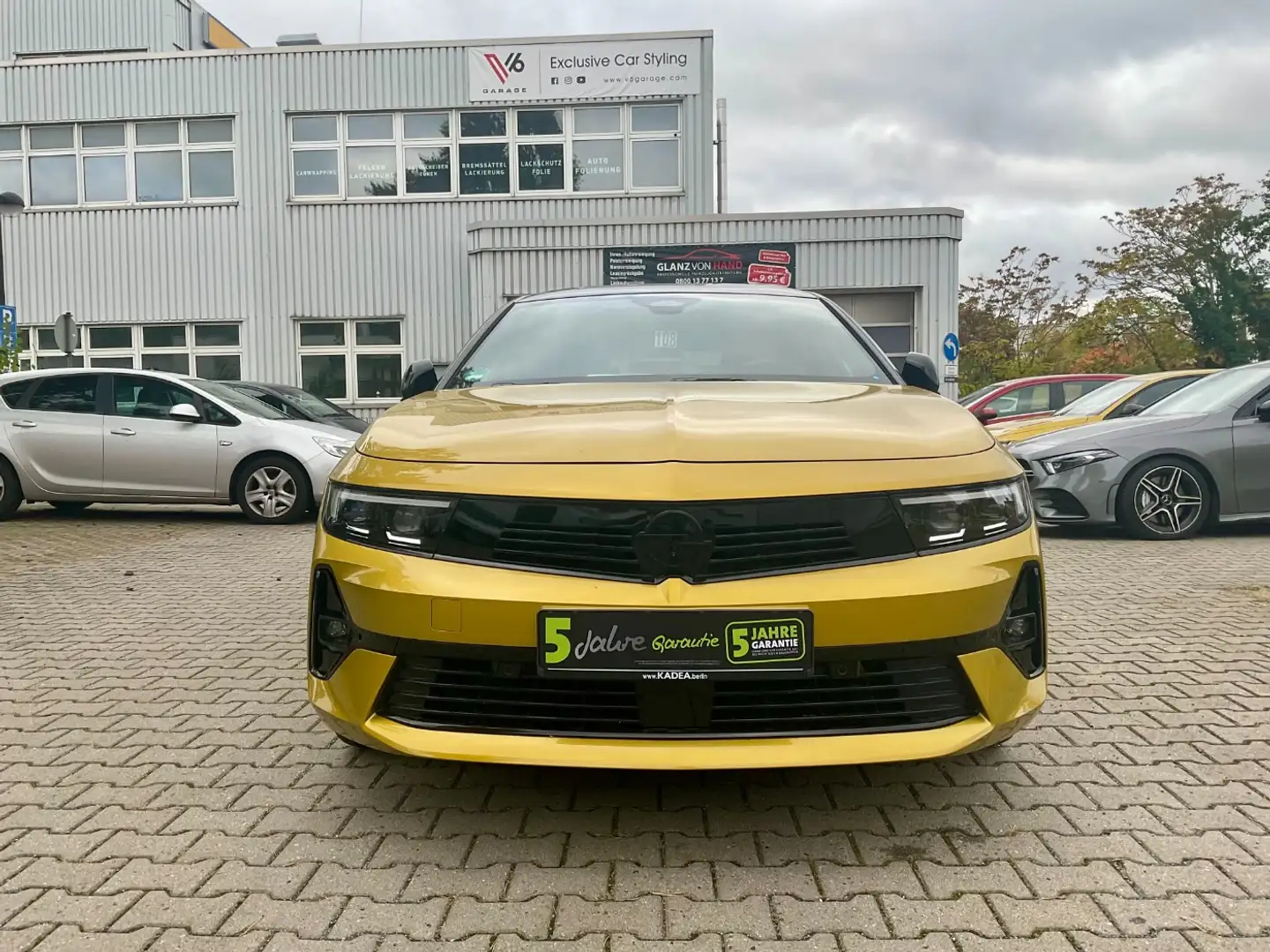 Opel Astra L 1.2 Turbo Ultimate ACC+Alcantara+LED+SD Amarillo - 2