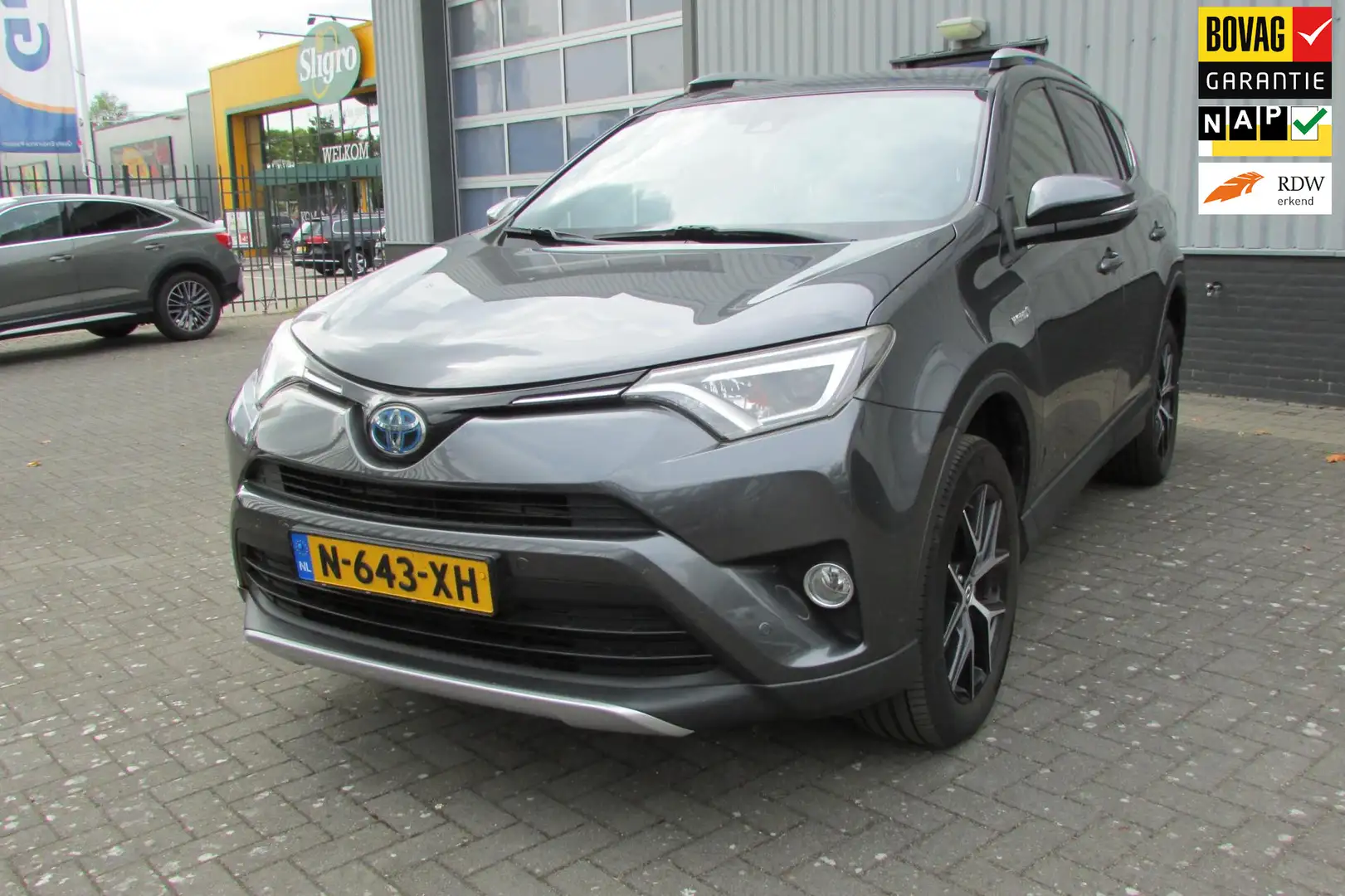 Toyota RAV 4 2.5 Hybrid Style I Automaat I Navi I Camera I Grijs - 1