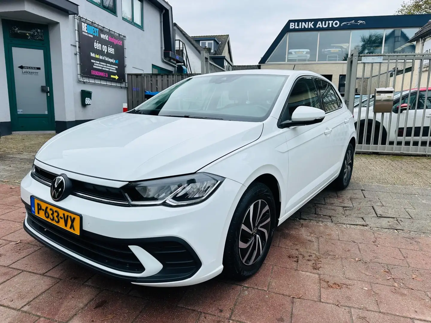 Volkswagen Polo 1.0 TSI Life Business Cilma Garantie Apk Navi PDC Wit - 1