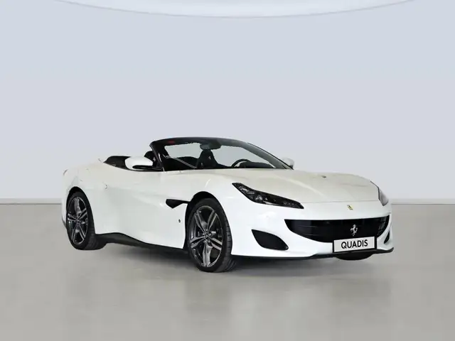 Ferrari Portofino view 3