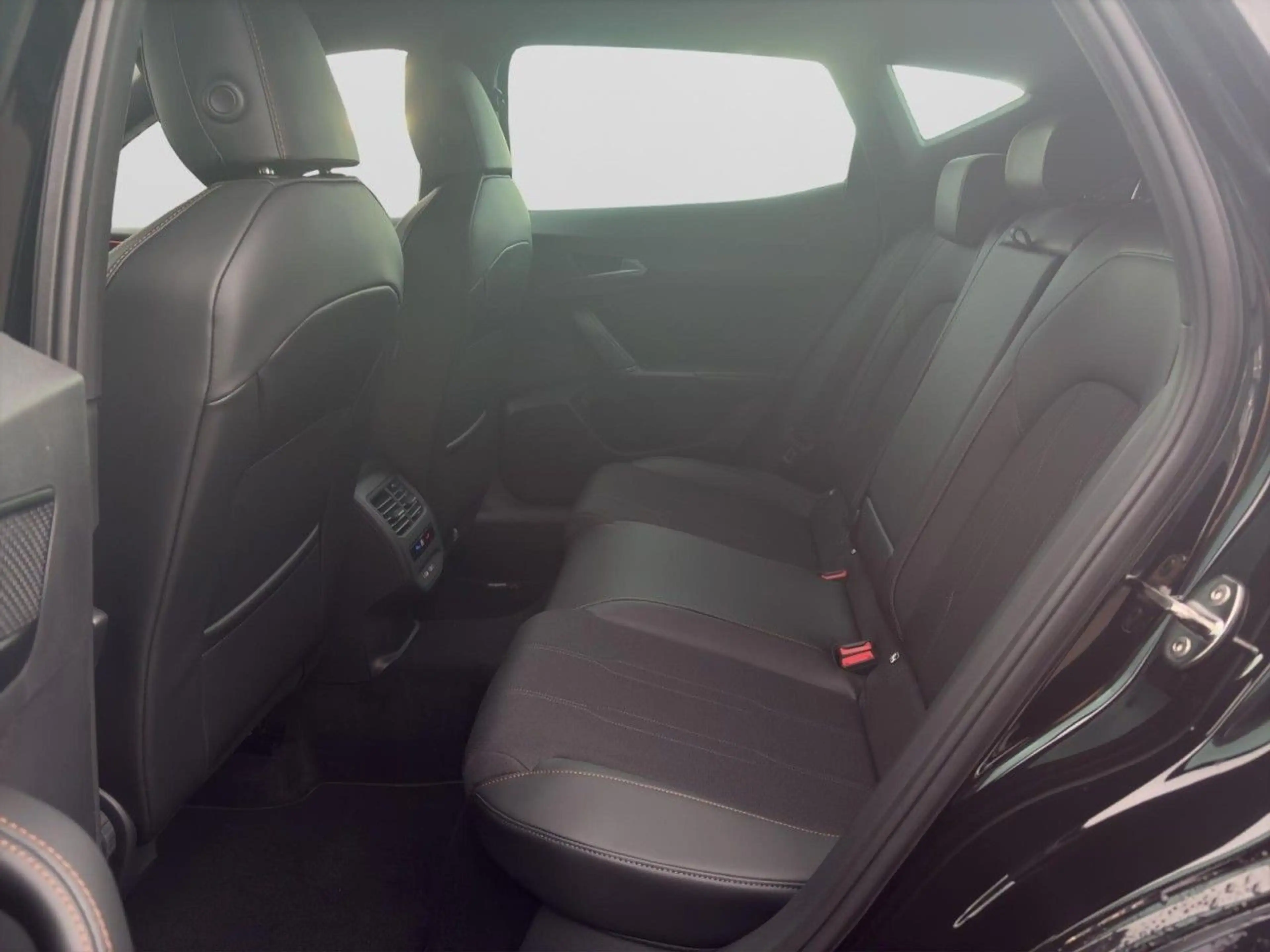 CUPRA Formentor eTSI DSG AHK 360Kamera MatrixLED SHZ — photo 15