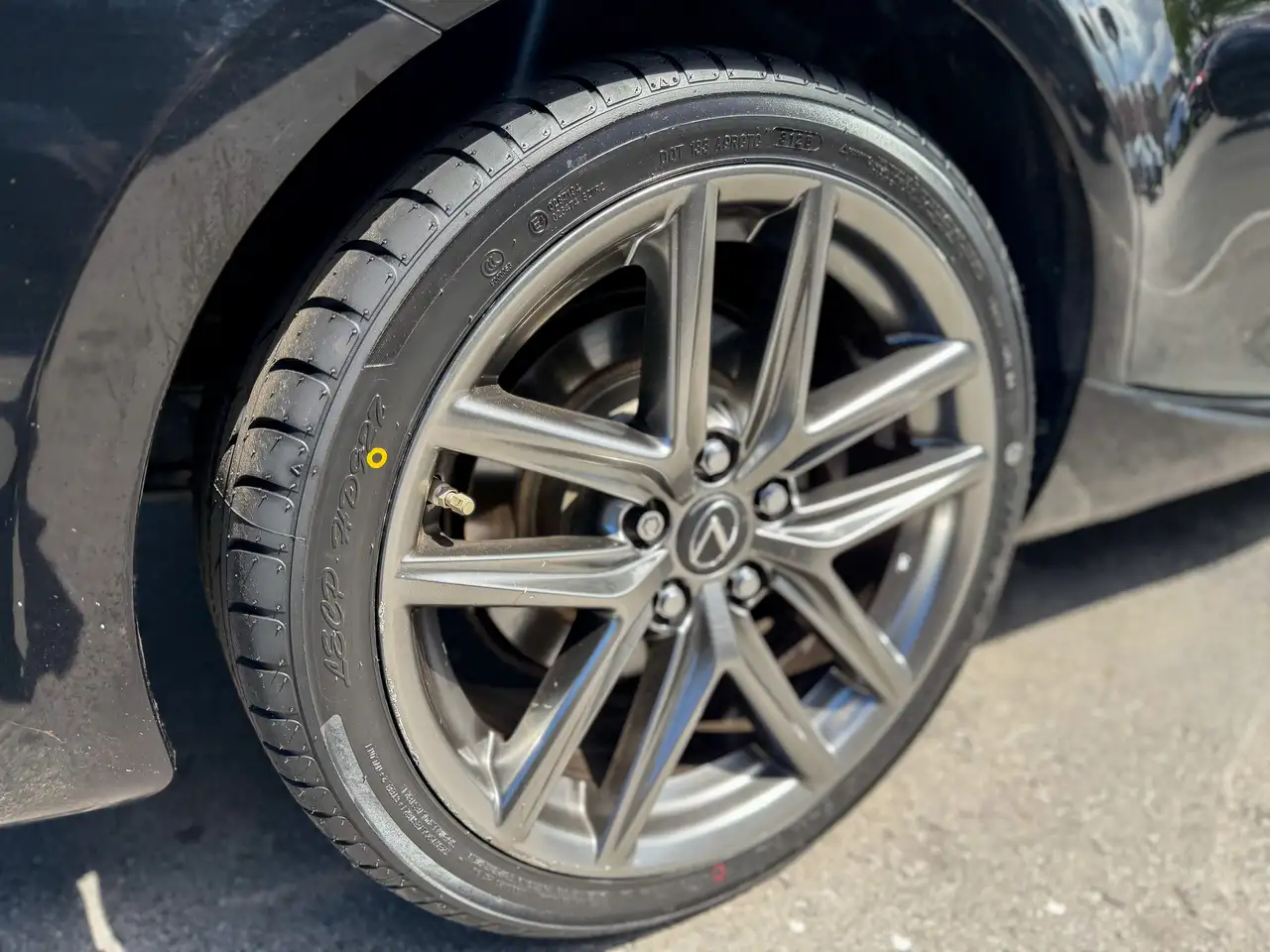 Lexus IS снимка Lexus IS