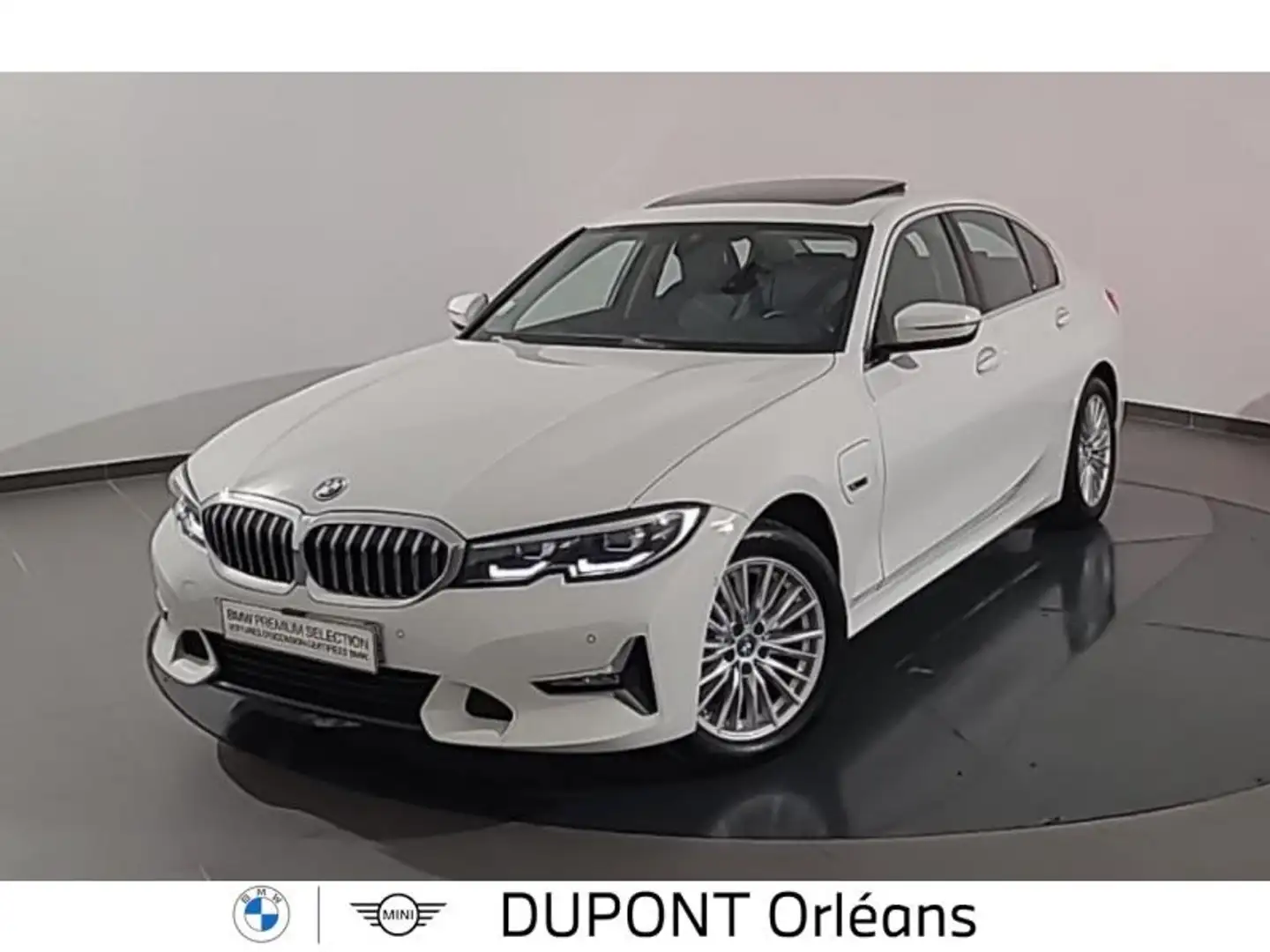 BMW 320 320eA 204ch Luxury Blanc - 1