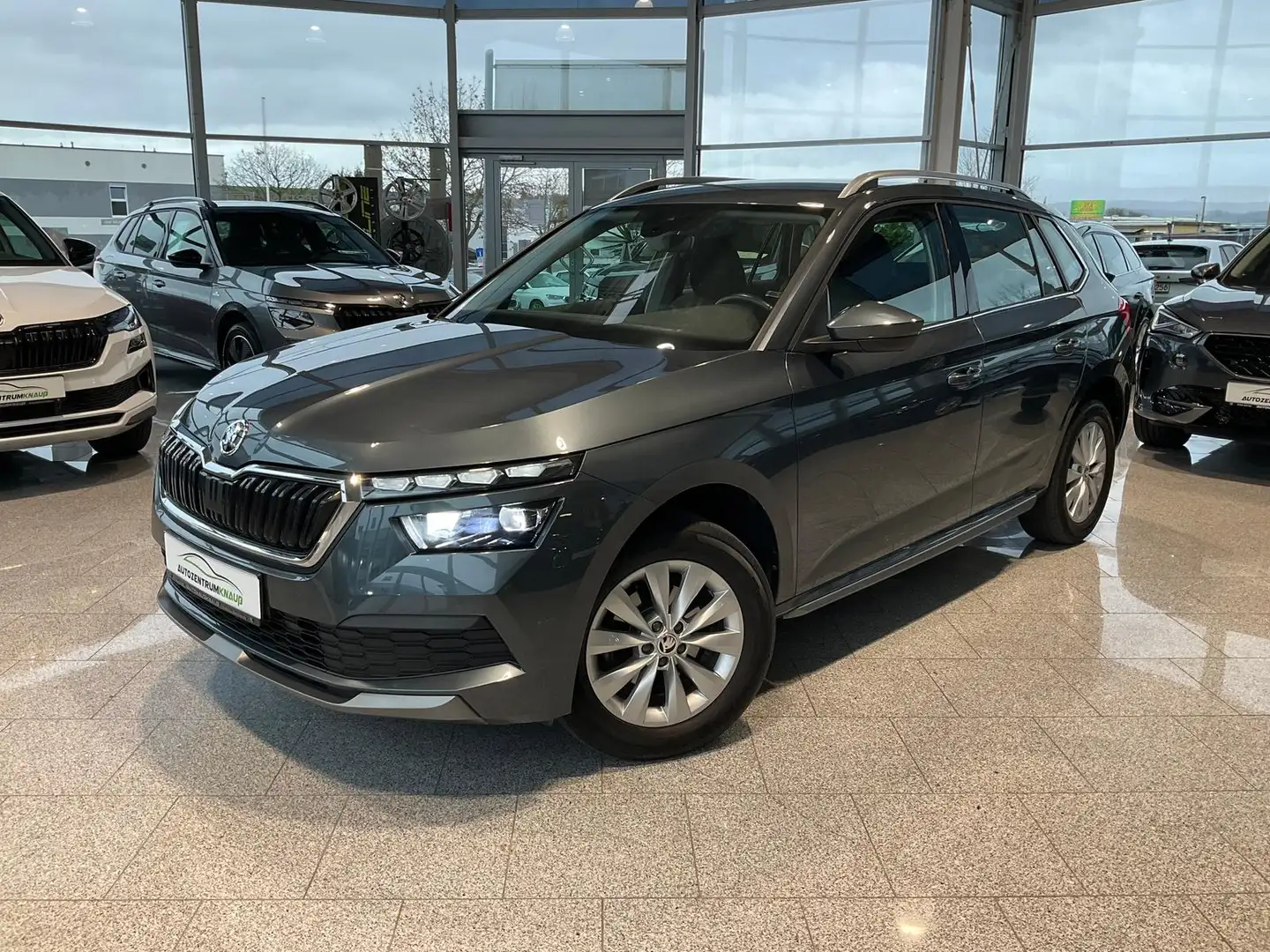 Skoda Kamiq 1.0TSI Style LED SmartLink Sitzheizung Climatronic Grau - 1