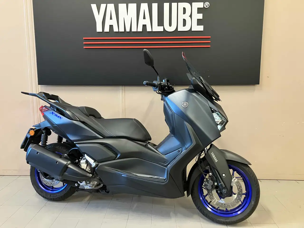 Yamaha X-Max 300