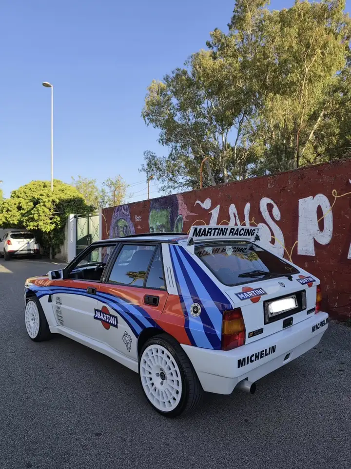 Lancia Delta 1.6 Turbo HF Martini, foto 12