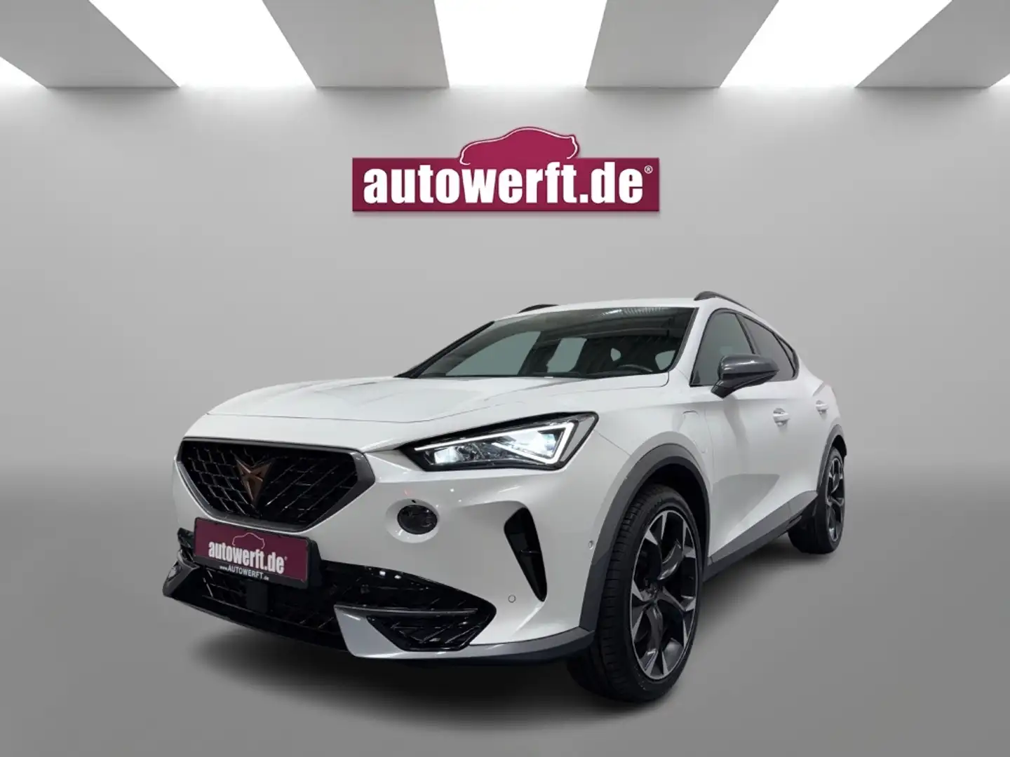 CUPRA Formentor 1.4 e-HYBRID VZ NAVI CAM SHZ LED 19Z SPORT AMBIENT Bianco - 1