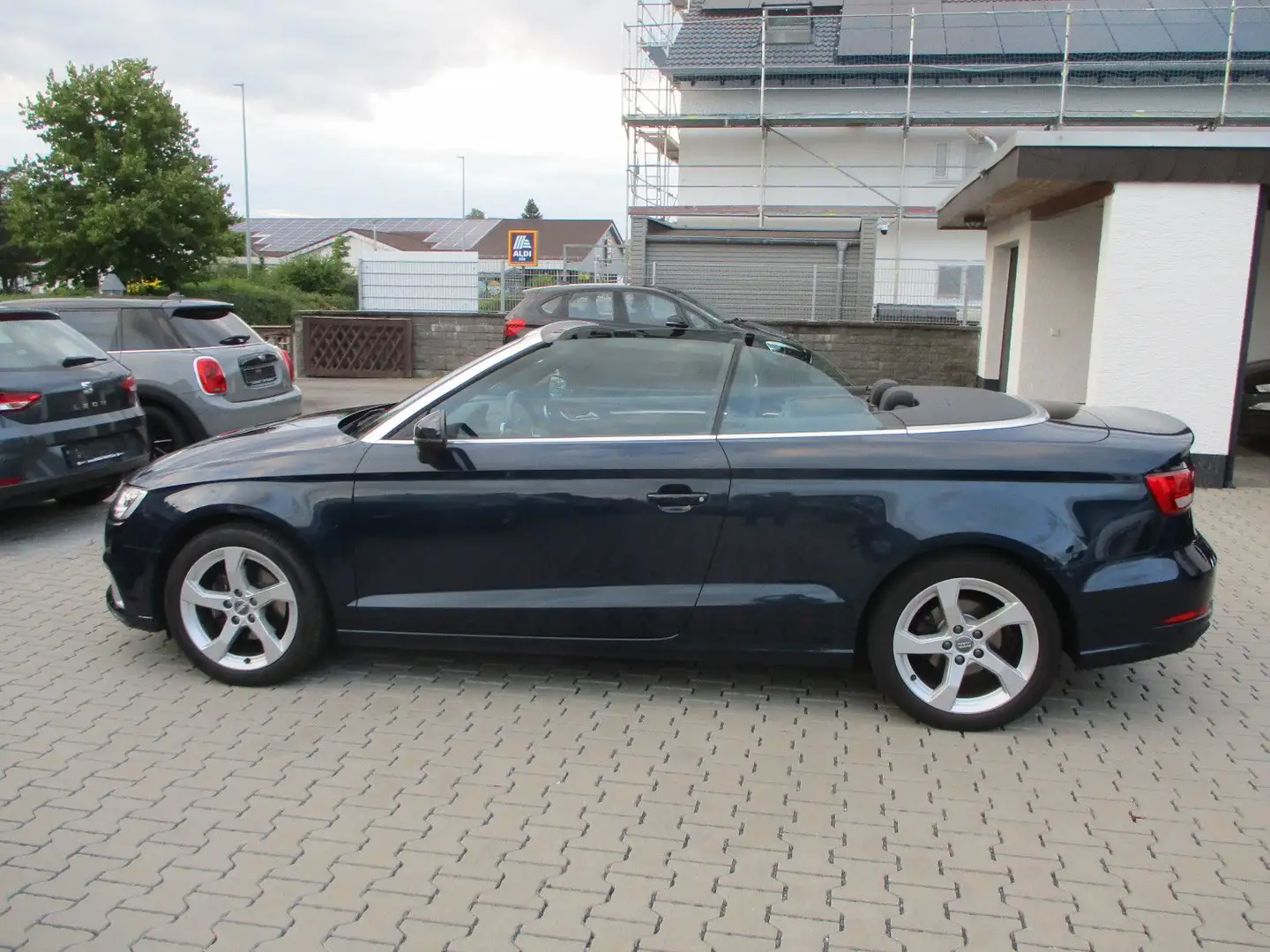 Audi A3 35 TFSI Sport Cabrio NAVI XENON SITZH TEM PDC Blau - 1