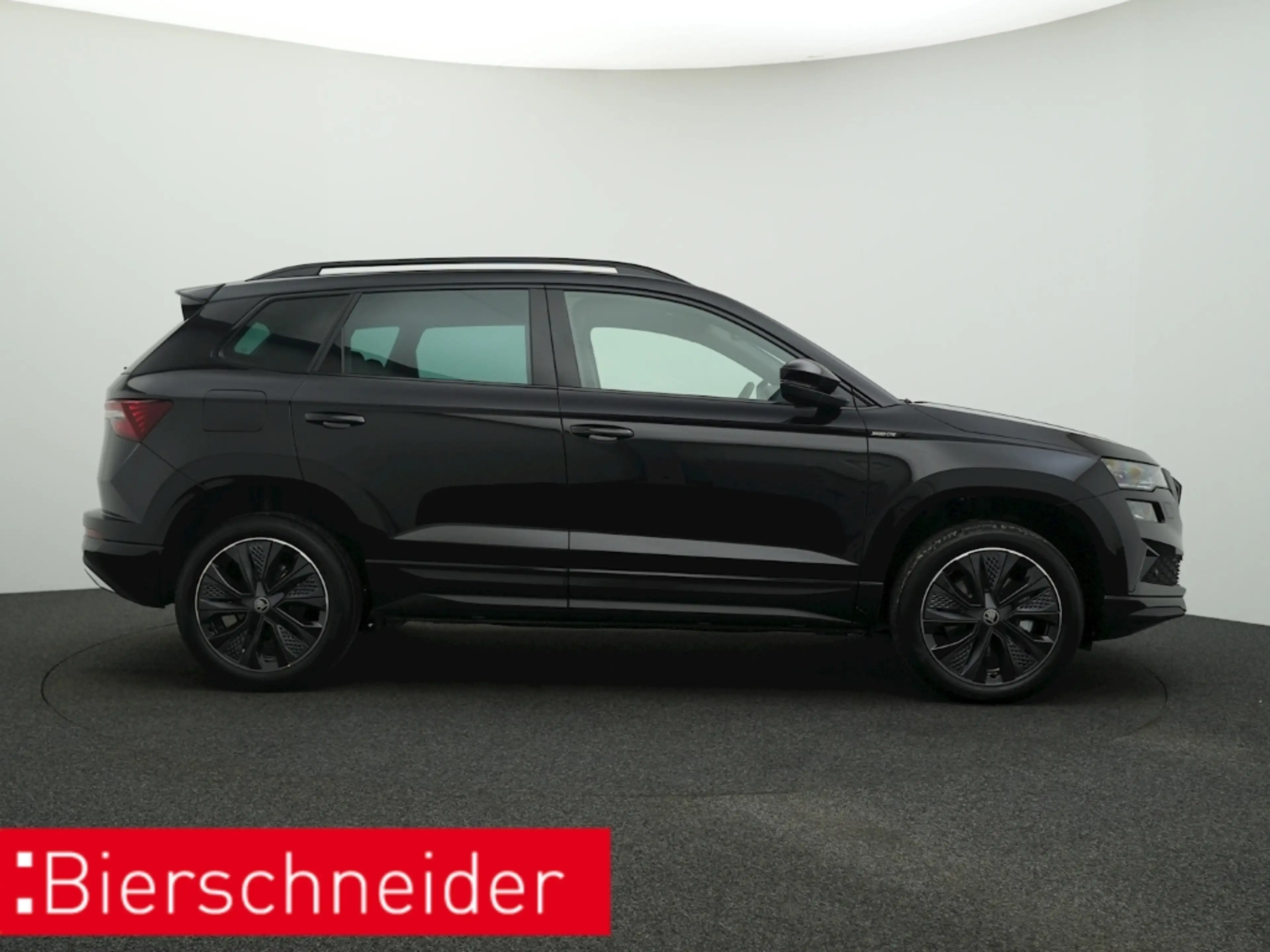Skoda Karoq 1.5 TSI DSG Sportline AHK KAMERA MATRIX ACC — photo 6