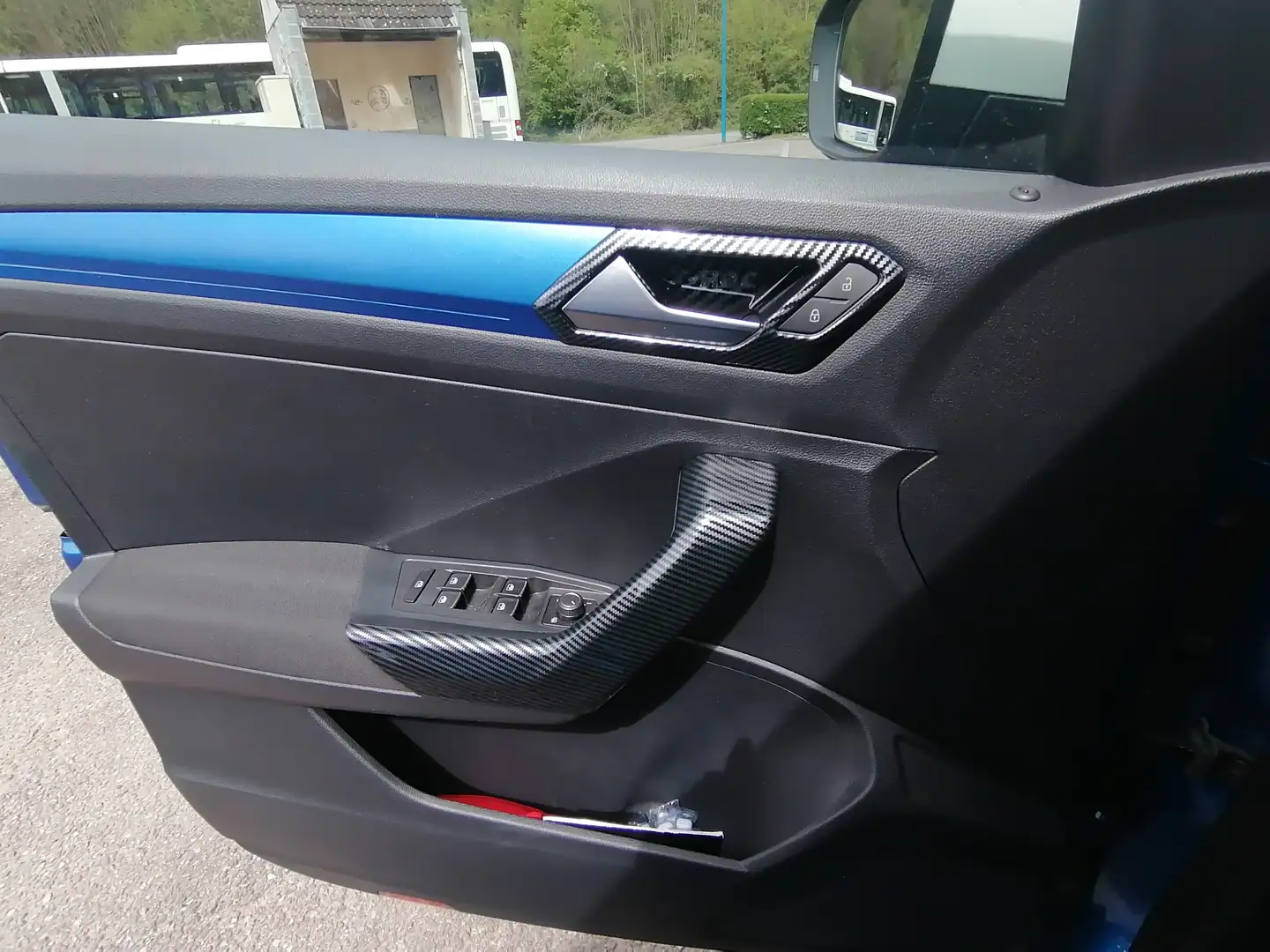 Volkswagen T-Roc 2.0 TDI 150 Start/Stop DSG7 4Motion Lounge Bleu - 2