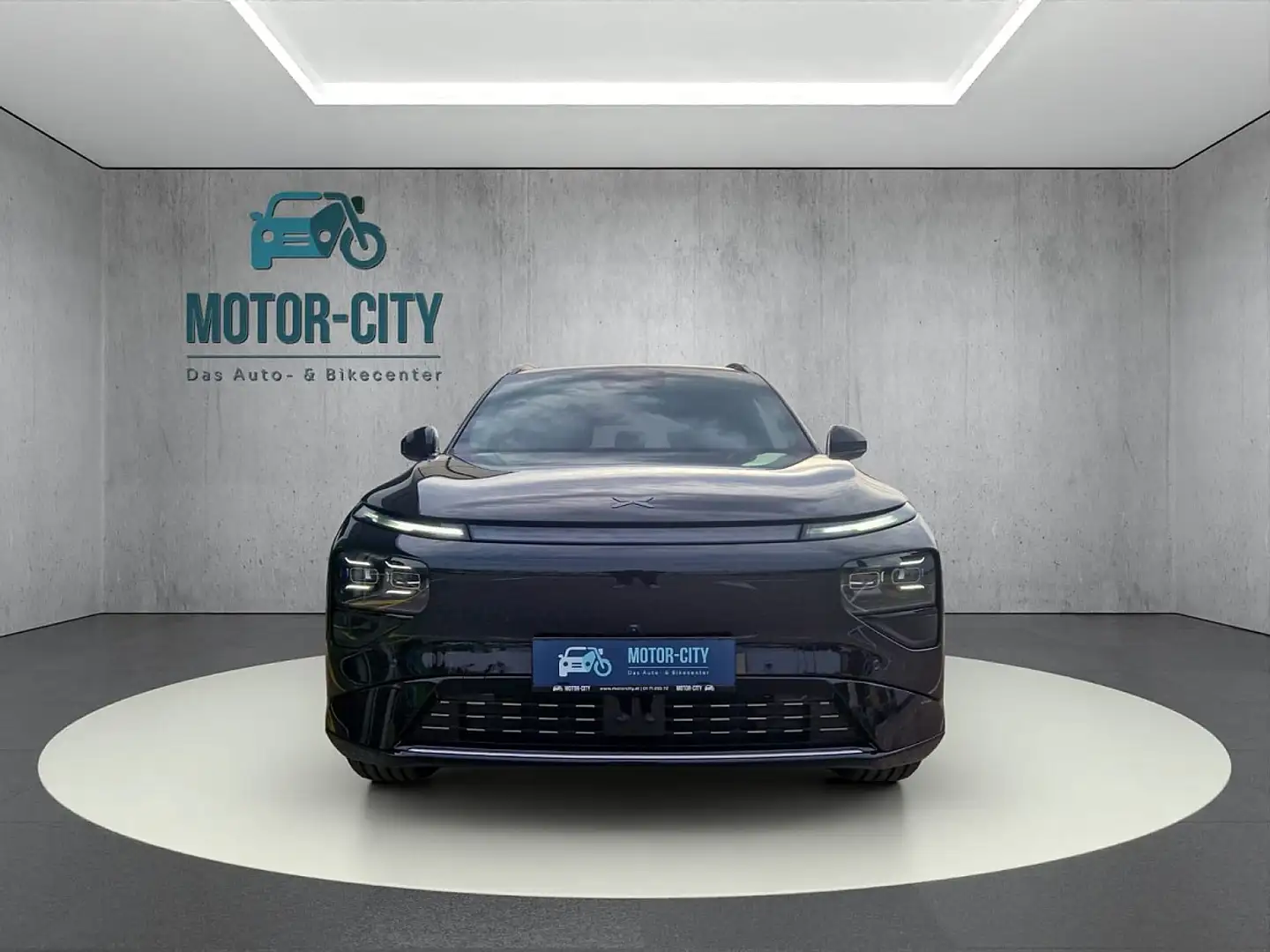 Xpeng G9 RWD Long Range Schwarz - 2