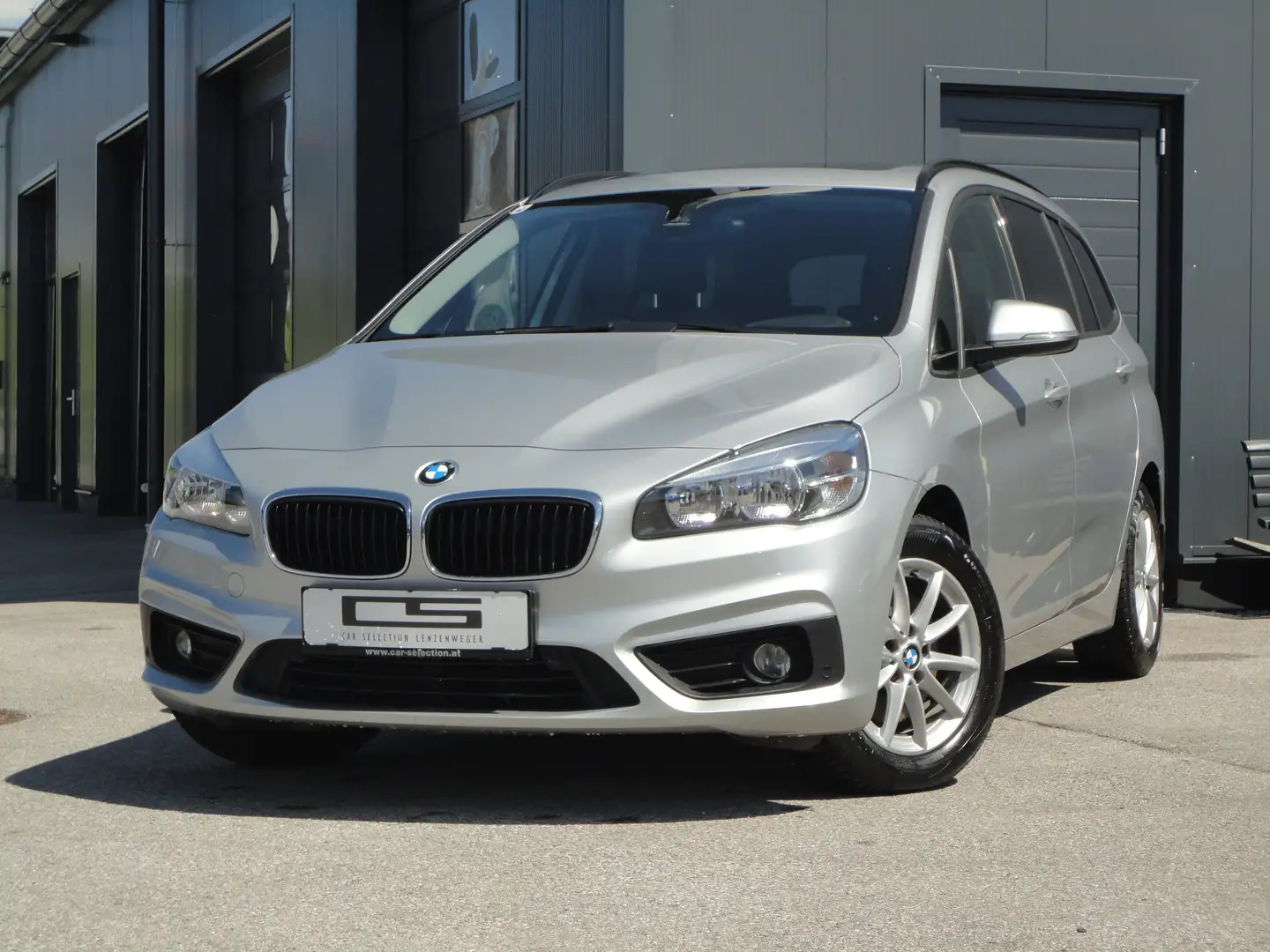 BMW 218 Advantage*AHK*Panorama* Silber - 2