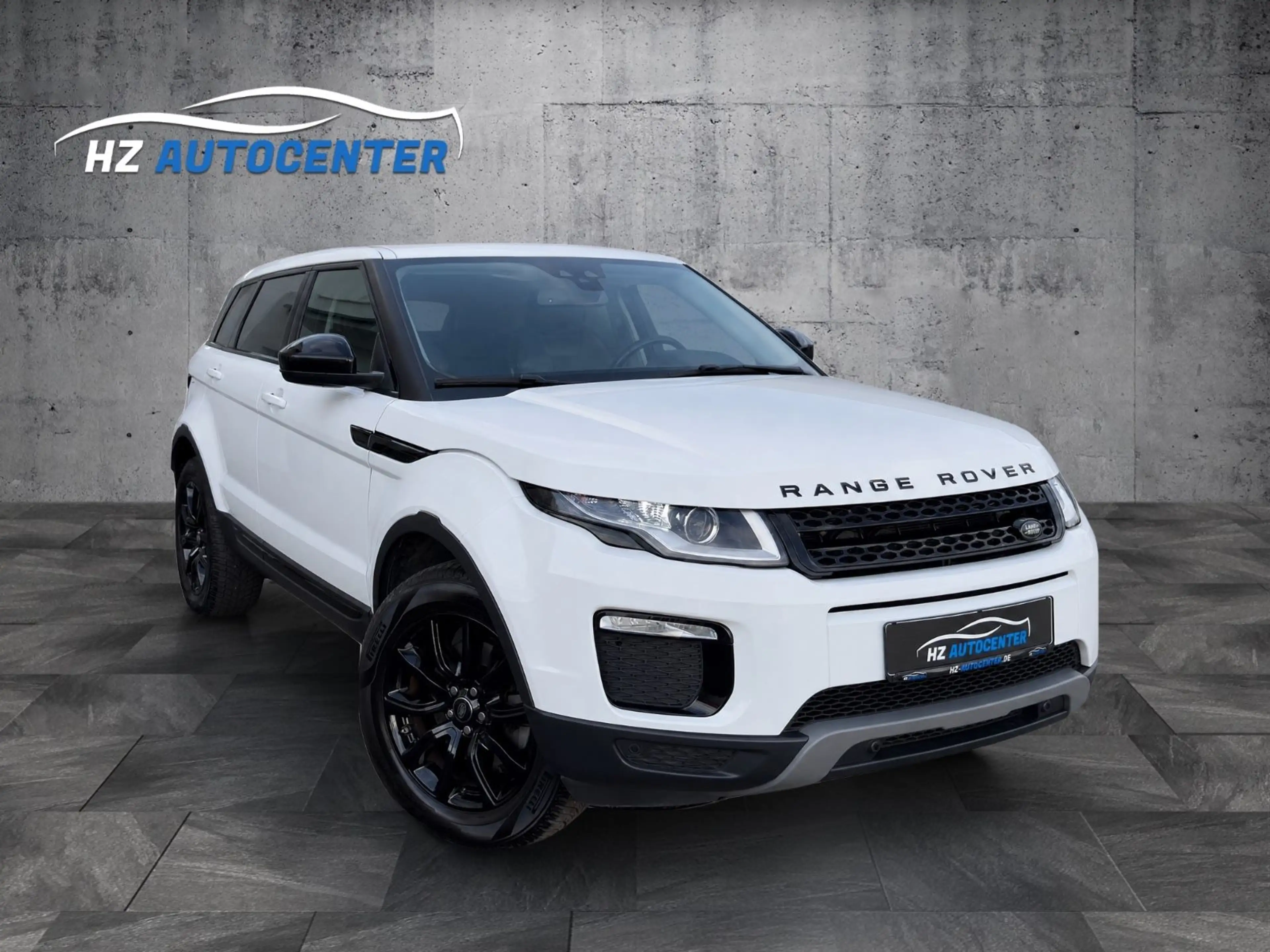 Land Rover Range Rover Evoque SE 2.0 TD4*PANO*BLACK*LEDER