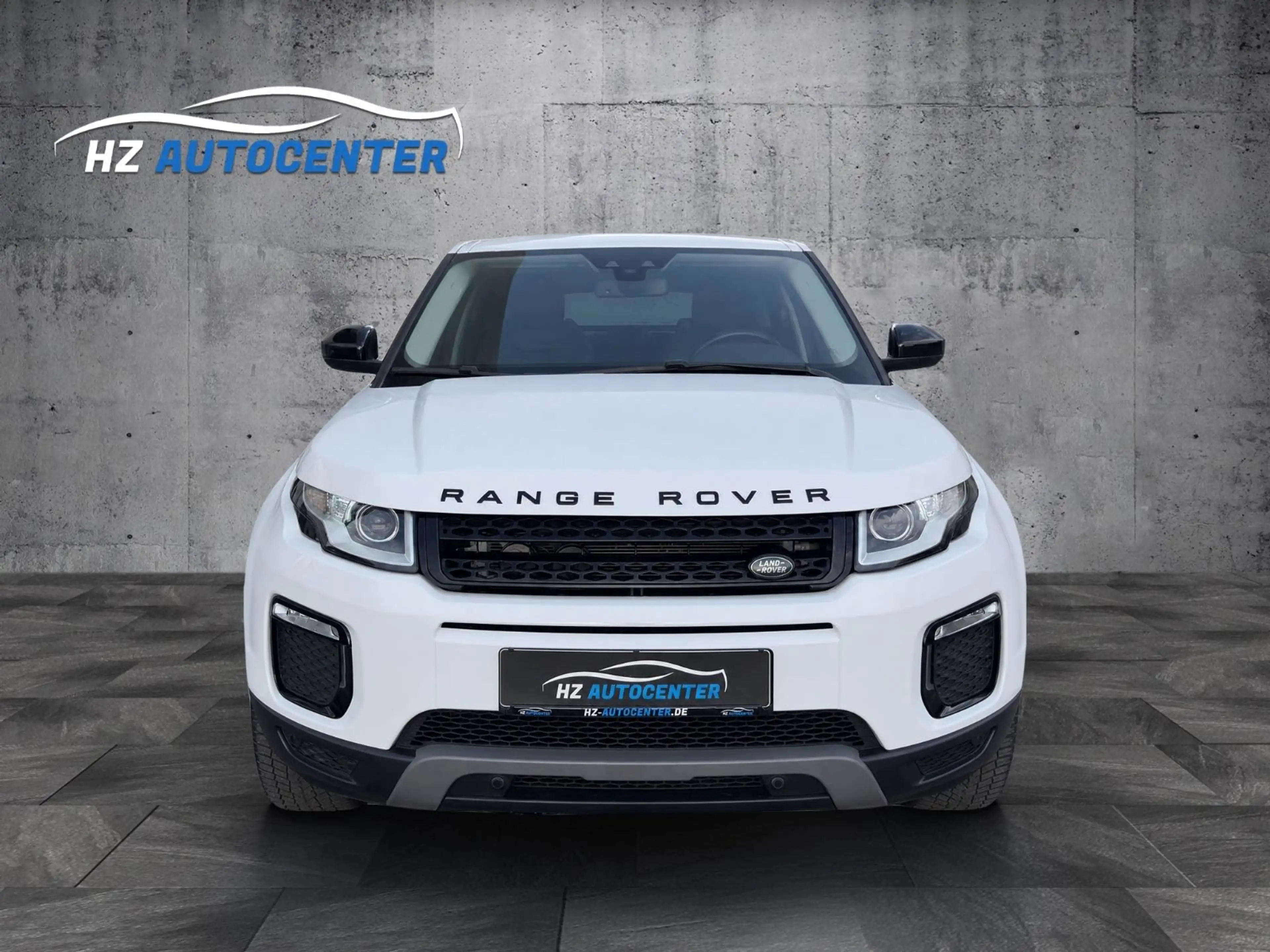 Land Rover Range Rover Evoque SE 2.0 TD4*PANO*BLACK*LEDER — photo 2