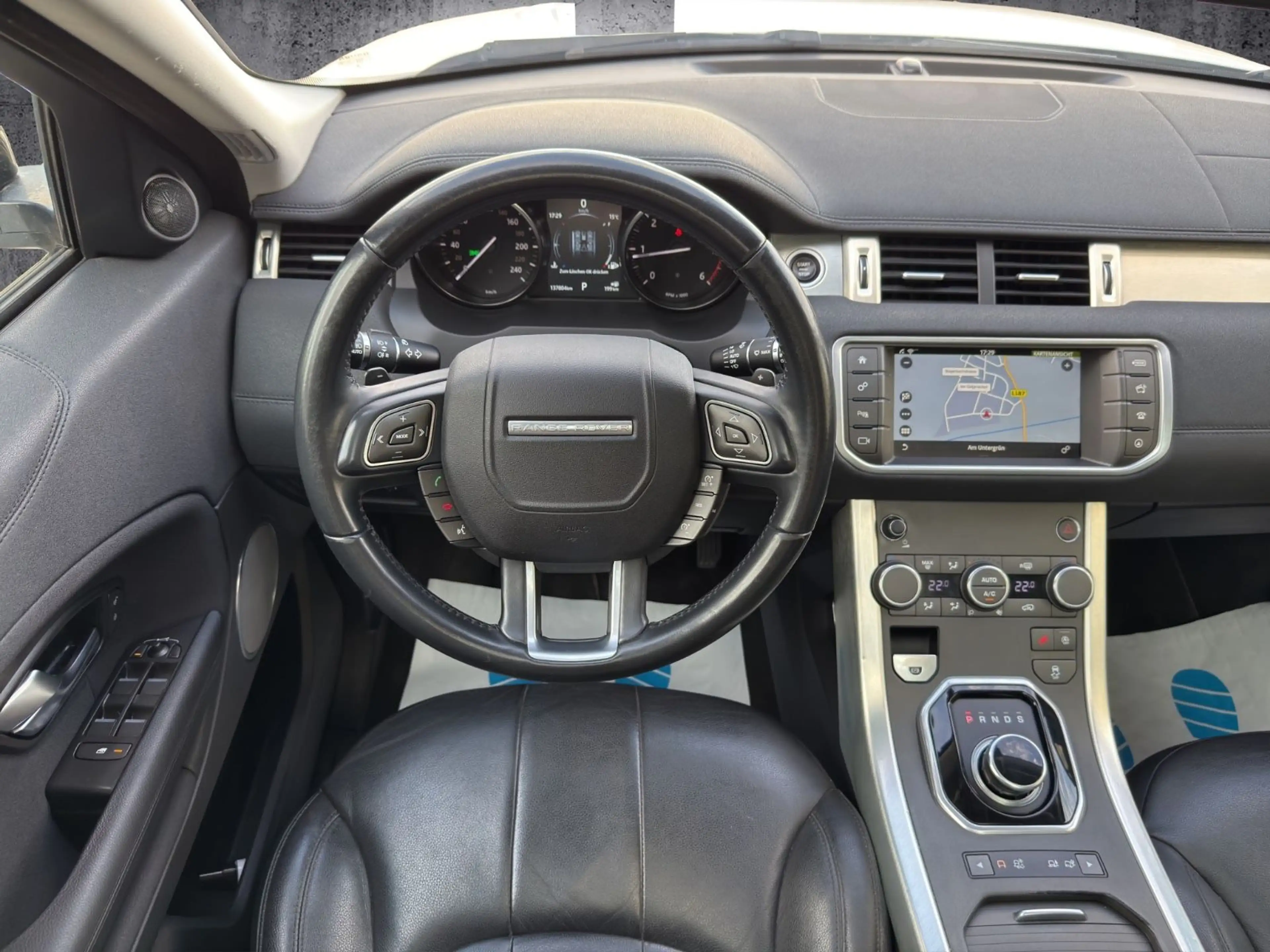 Land Rover Range Rover Evoque SE 2.0 TD4*PANO*BLACK*LEDER — photo 13