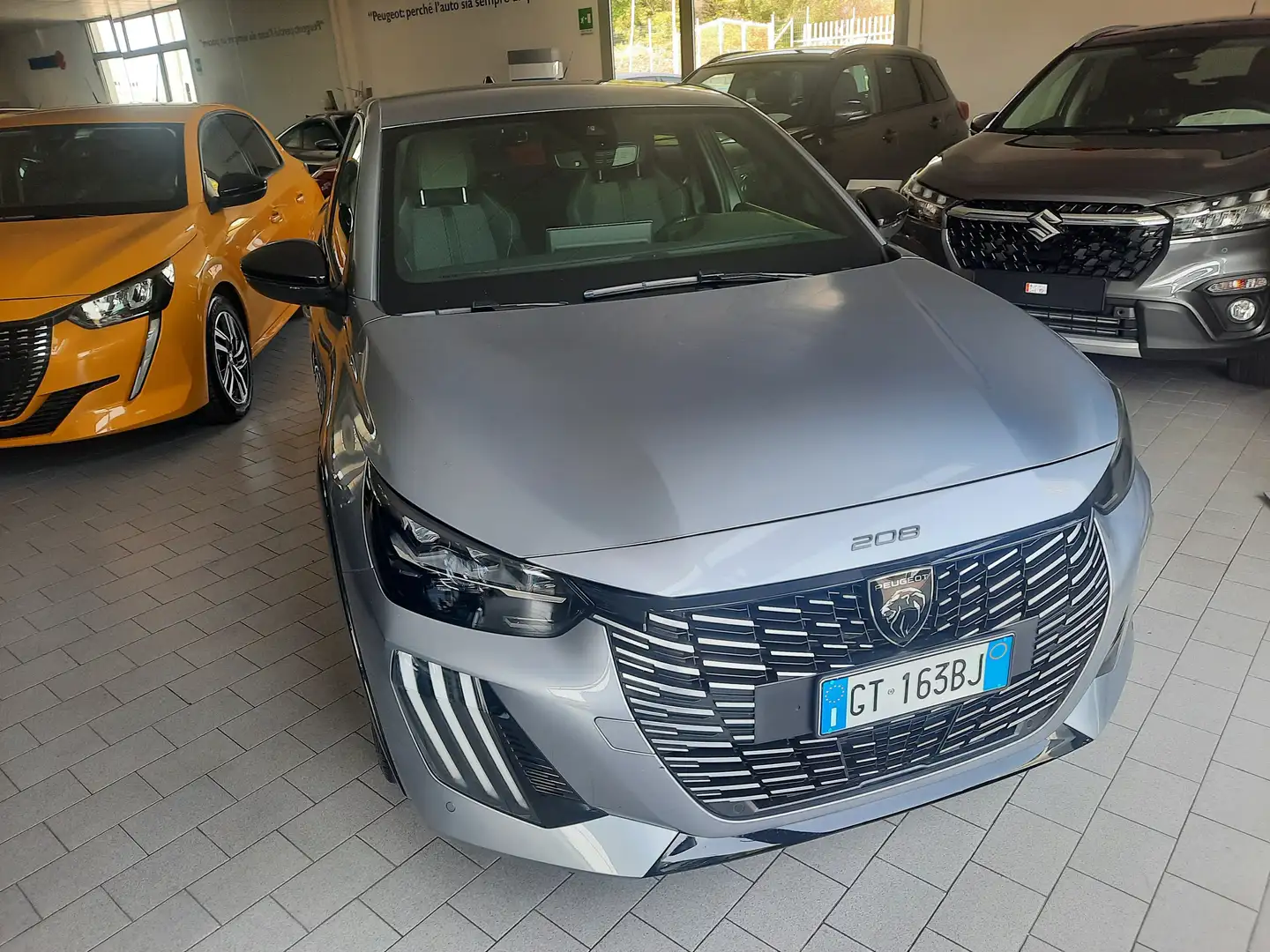 Peugeot 208 208 1.2 GT 100CV Grigio - 1