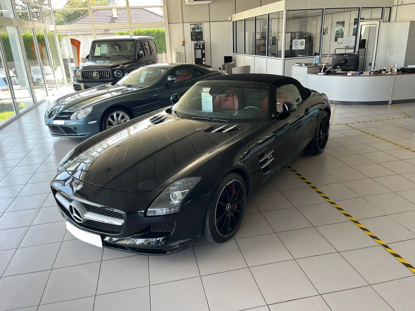 Mercedes-Benz SLS AMG Roadster Noir - 1