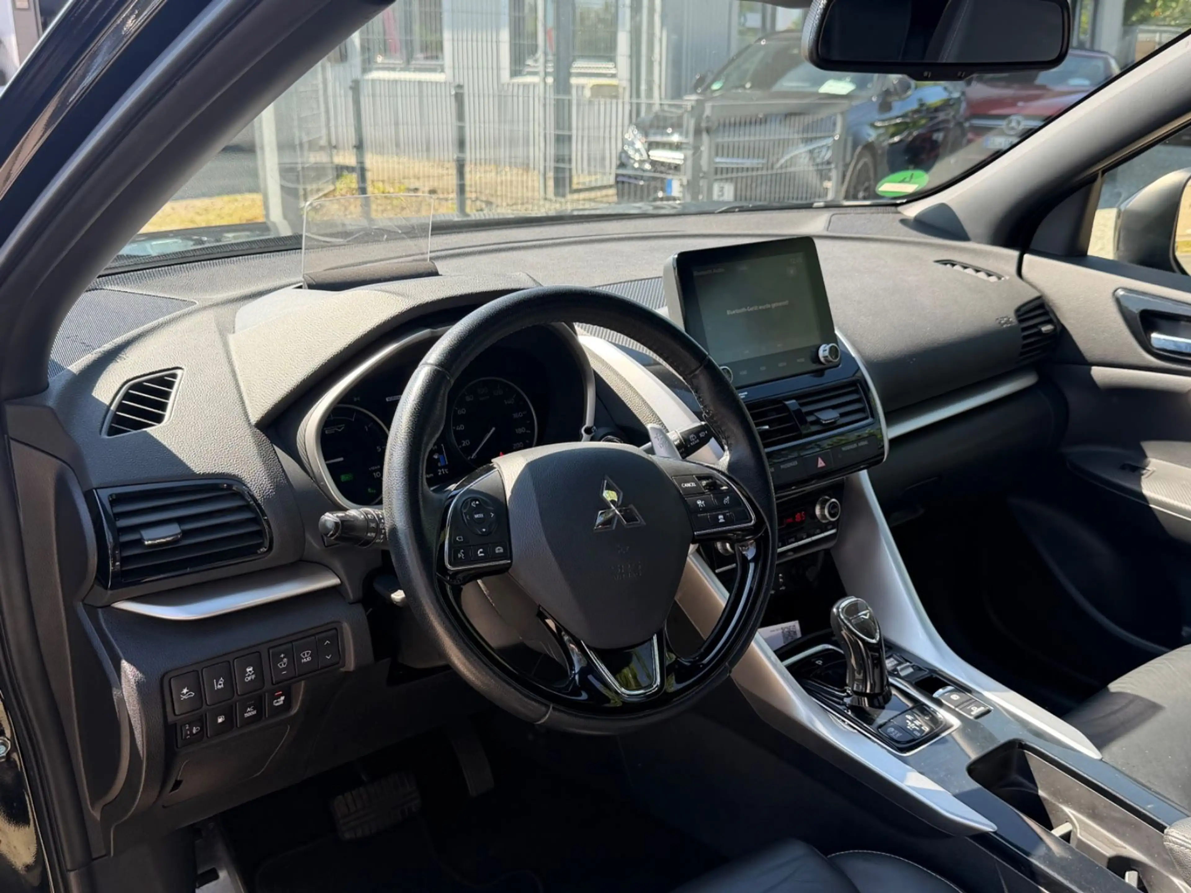 Mitsubishi Eclipse Cross Top Hybrid 4WD HuD 360° LED Pano — photo 11