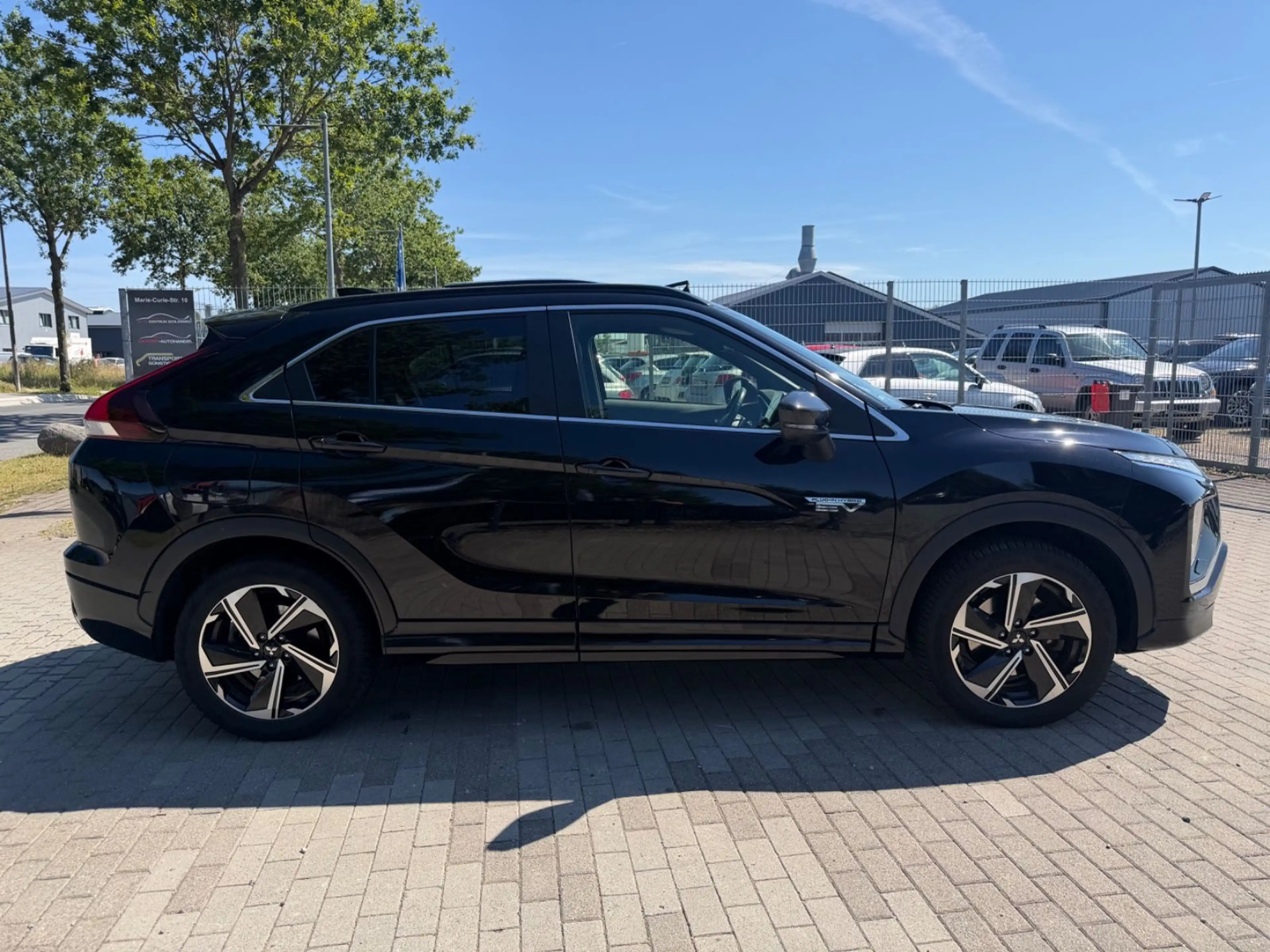 Mitsubishi Eclipse Cross Top Hybrid 4WD HuD 360° LED Pano — photo 4