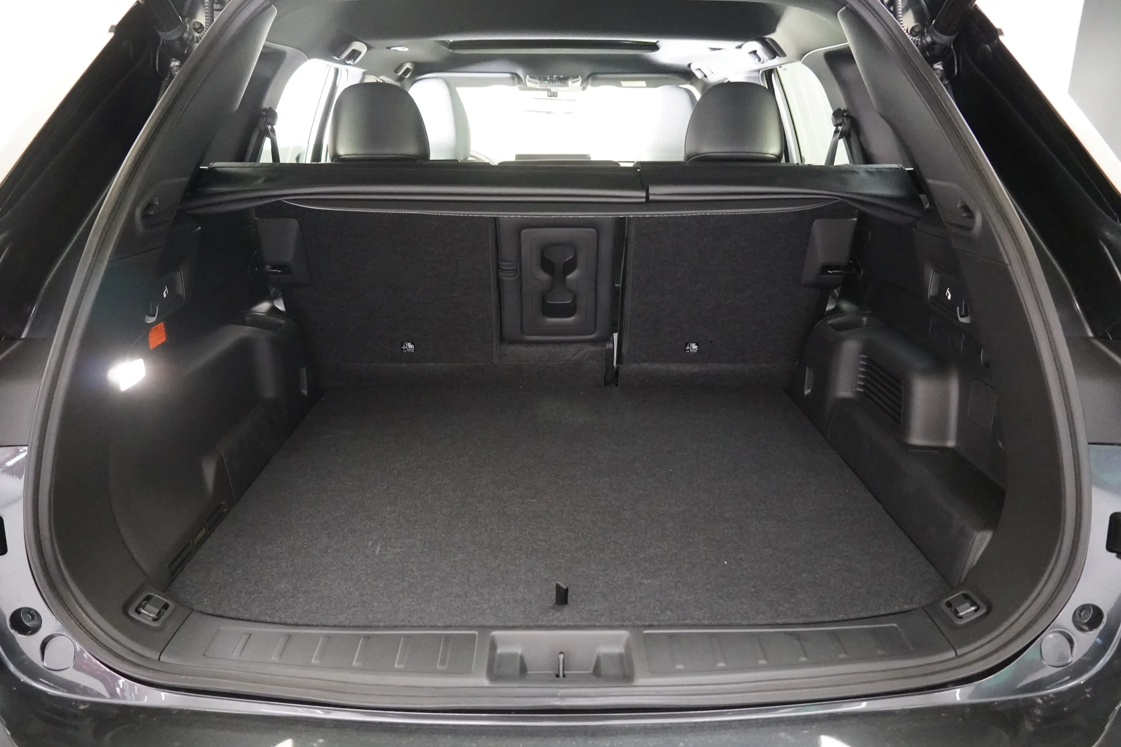 Mitsubishi Outlander Outlander PHEV 4WD Diam.Luxury Black Edt. ab EUR50 — photo 27