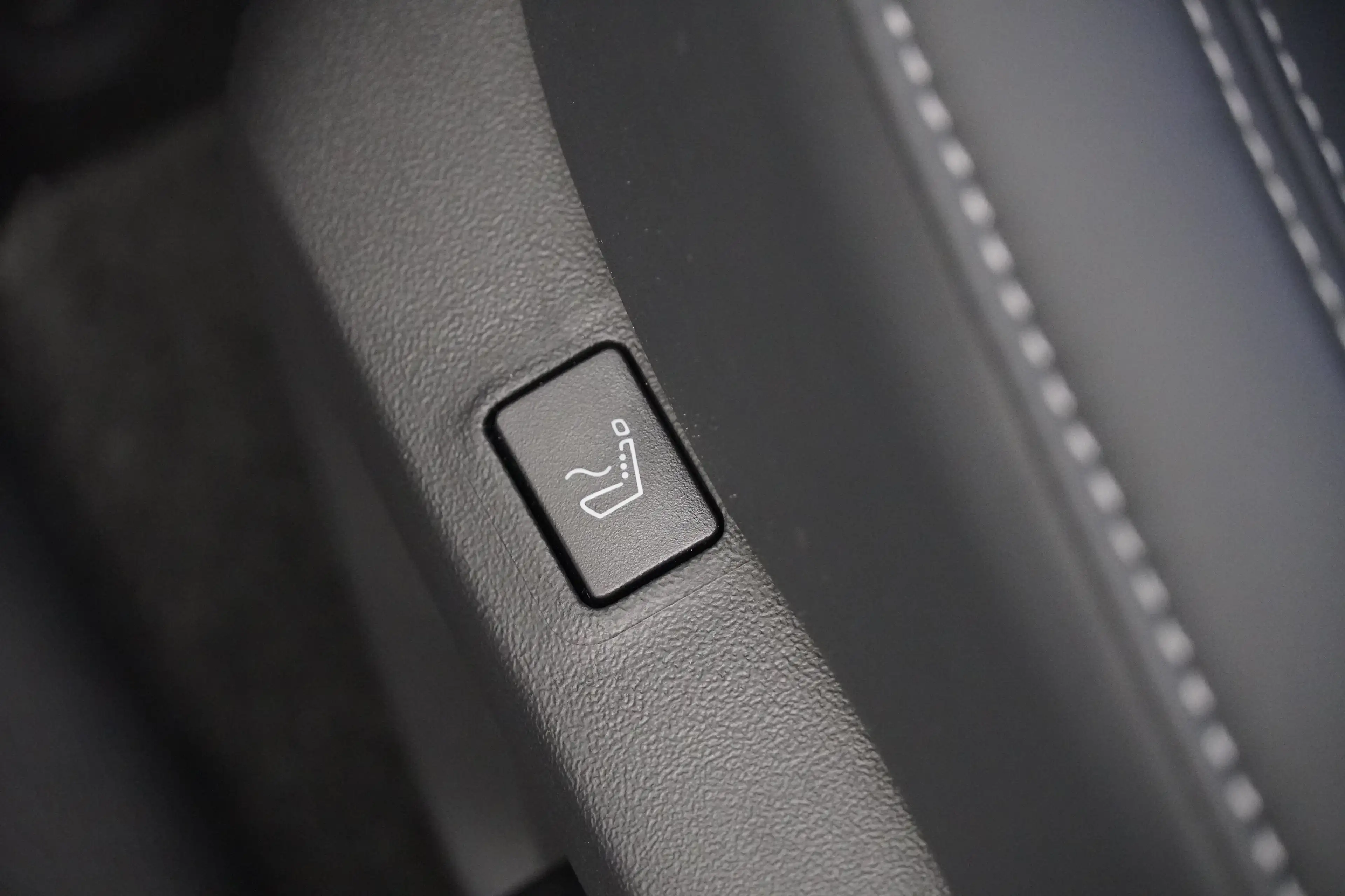 Mitsubishi Outlander Outlander PHEV 4WD Diam.Luxury Black Edt. ab EUR50 — photo 11