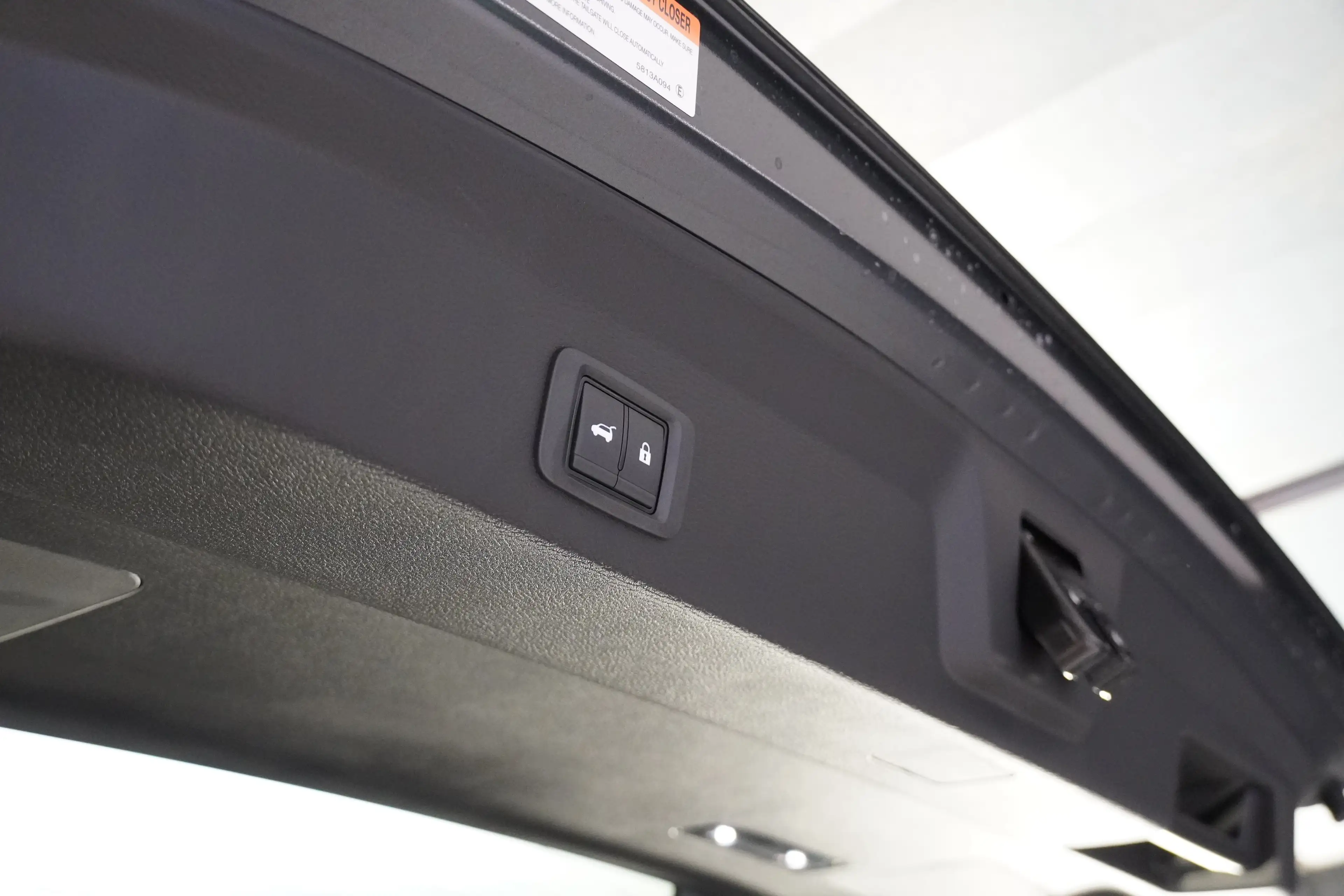 Mitsubishi Outlander Outlander PHEV 4WD Diam.Luxury Black Edt. ab EUR50 — photo 29