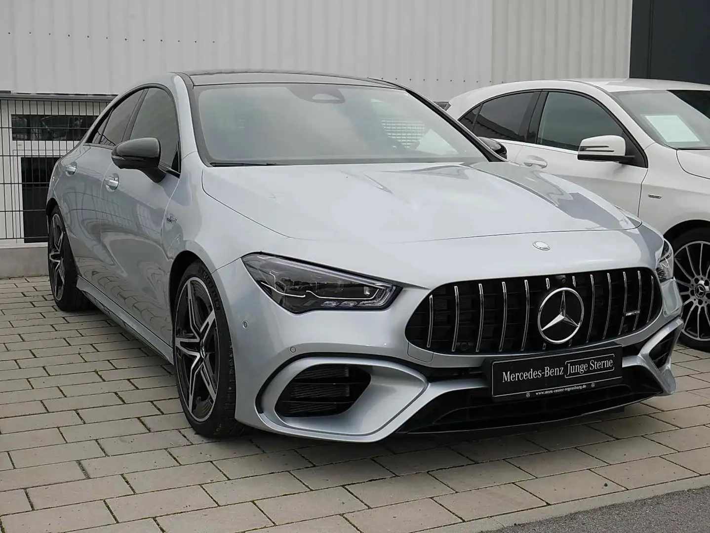 Mercedes-Benz CLA 45 AMG S 4M+ Coupé PREMIUM+DIST+PANO+NIGHT++ Silber - 2