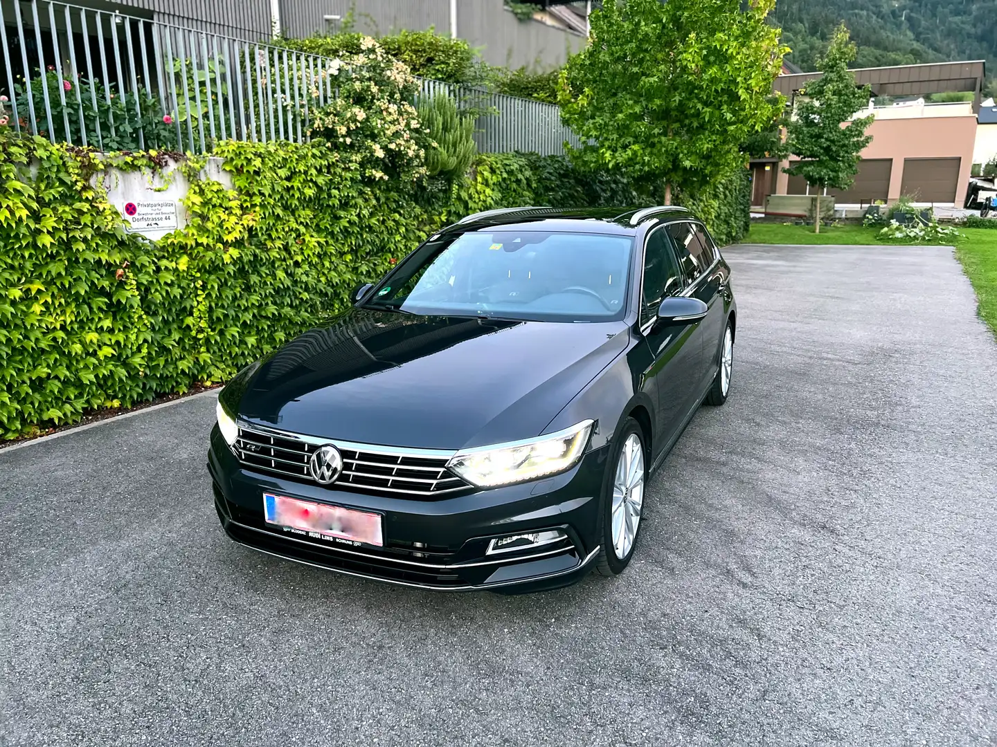 Volkswagen Passat Variant SCR Highline 2,0 TDI 4Motion DSG Grau - 2