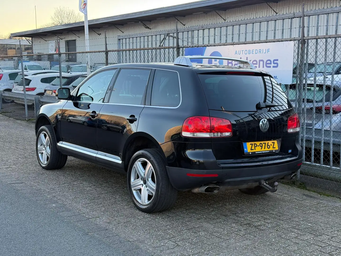 Volkswagen Touareg 4.2 V8 | Leder | Dakje | Automaat | Stoelverwarmin Schwarz - 2