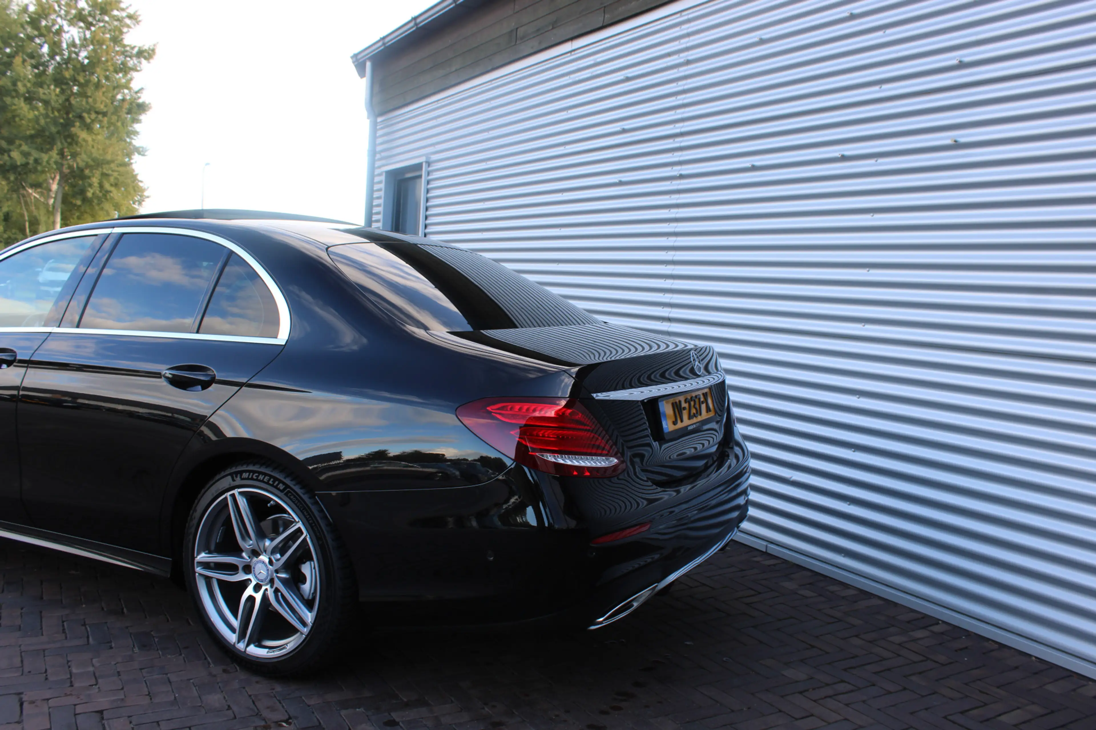 Mercedes-Benz E 200 Prestige Plus AMG panoramadak lage km — photo 8