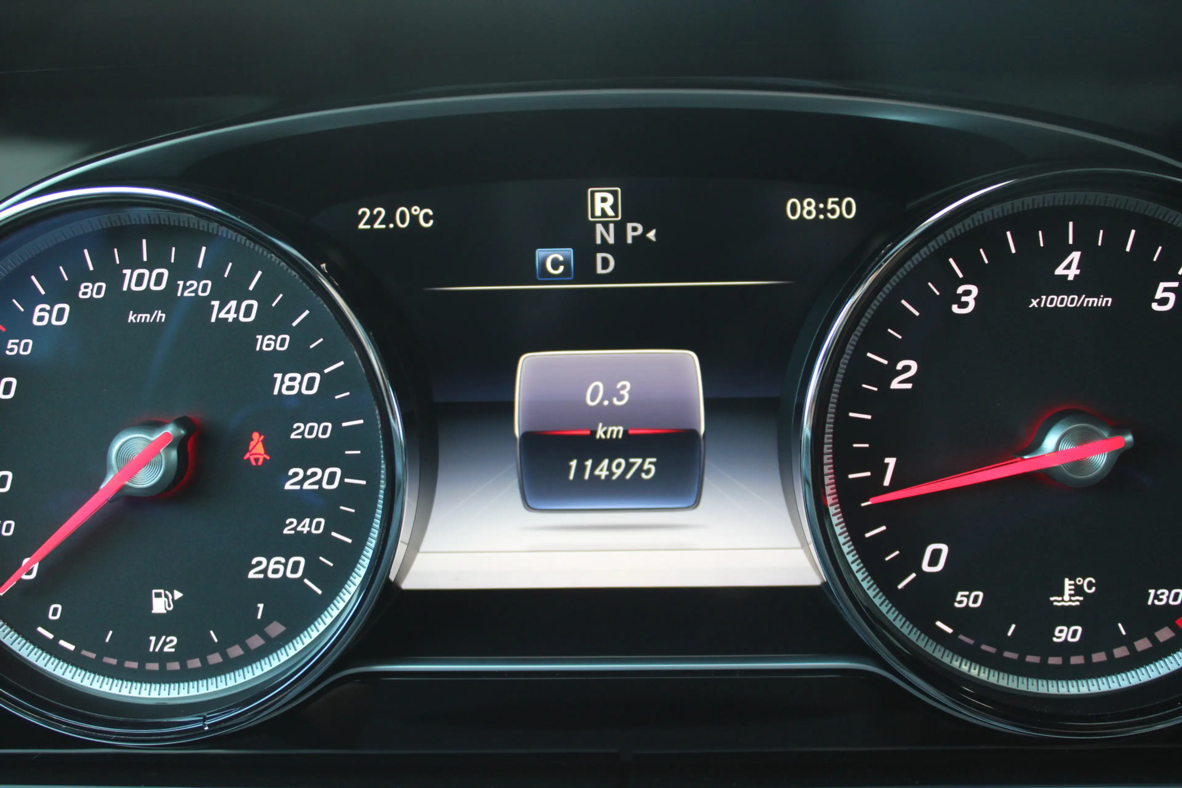 Mercedes-Benz E 200 Prestige Plus AMG panoramadak lage km — photo 10