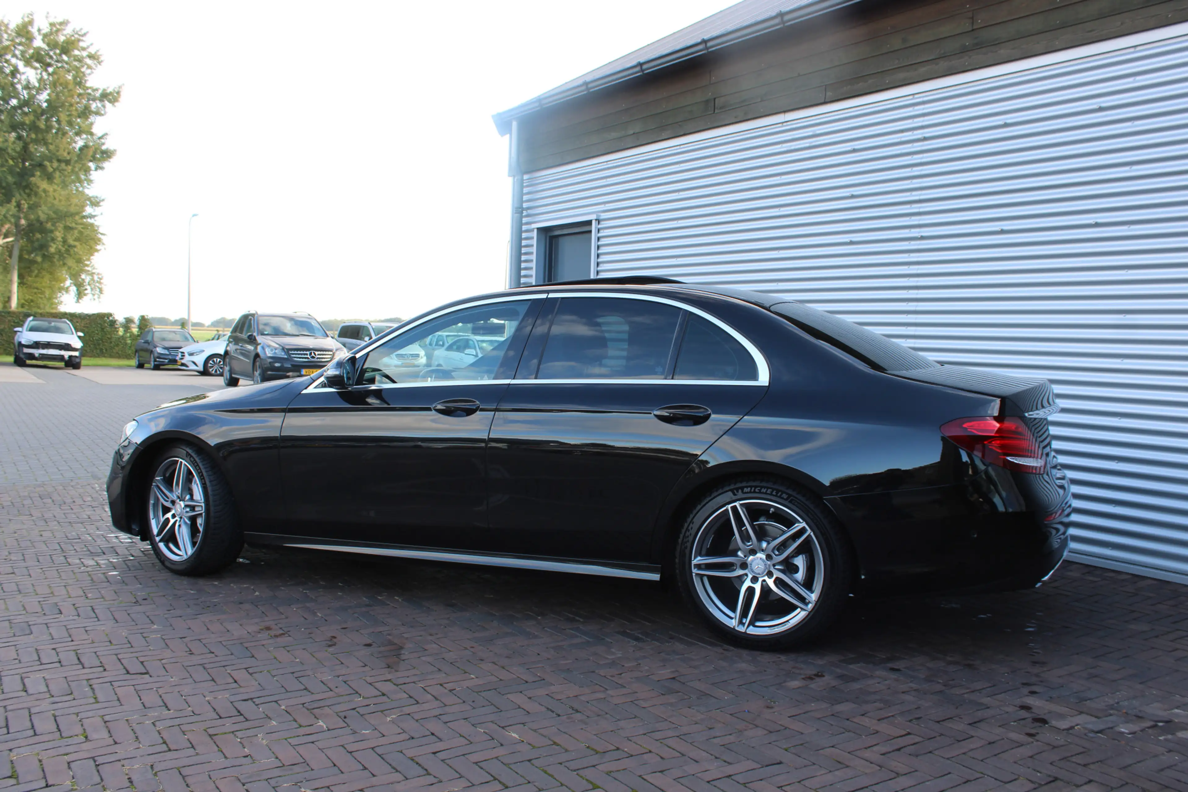 Mercedes-Benz E 200 Prestige Plus AMG panoramadak lage km — photo 7