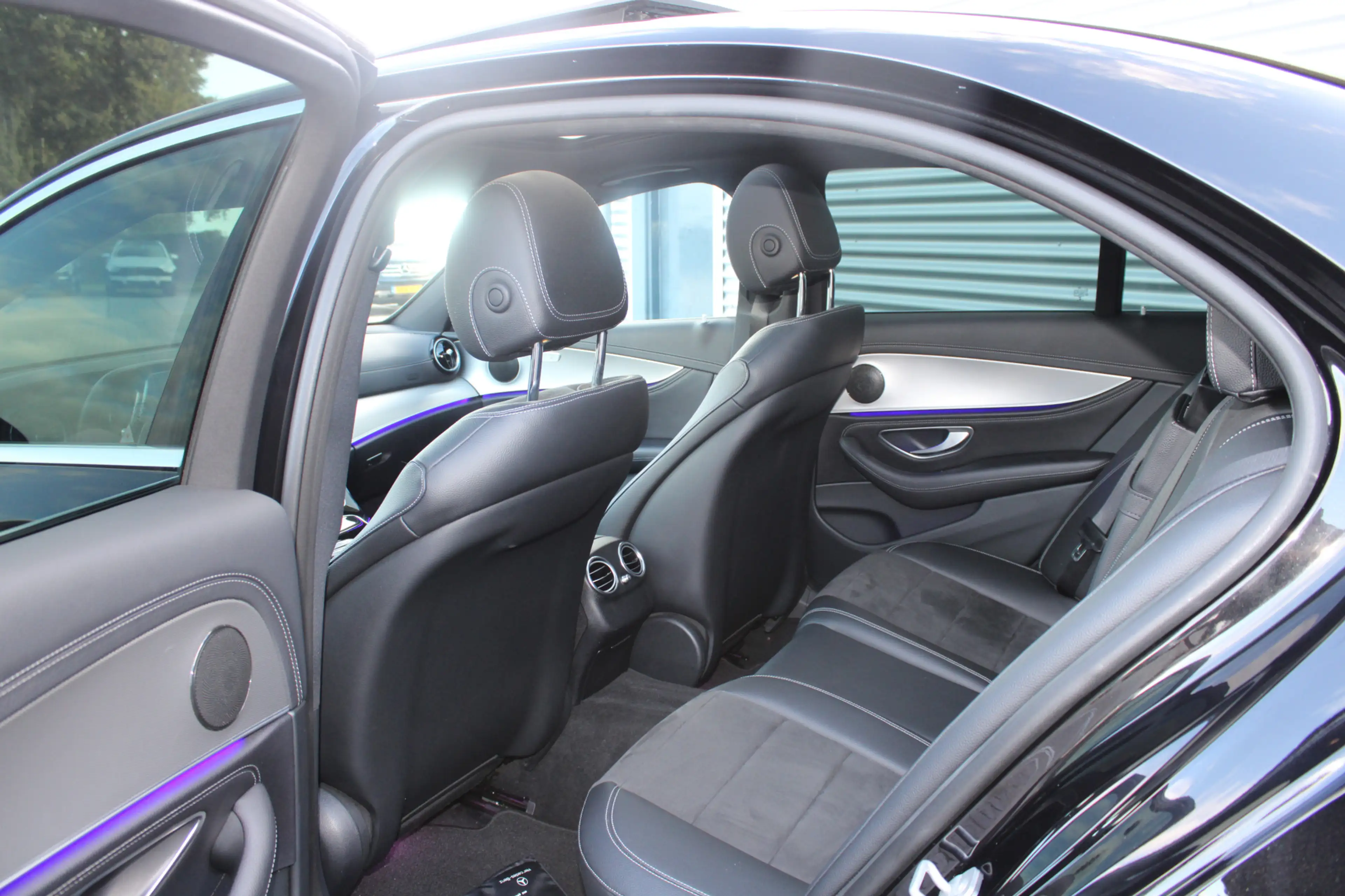 Mercedes-Benz E 200 Prestige Plus AMG panoramadak lage km — photo 12