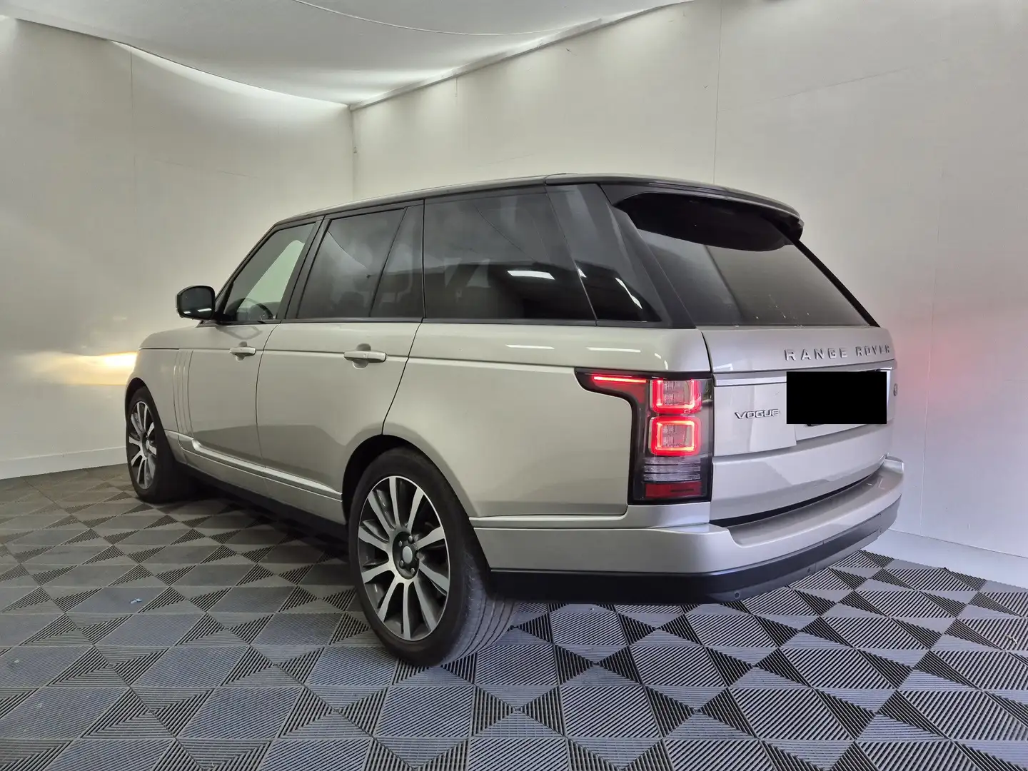 Land Rover Range Rover 3.0TDV6 Vogue Aut. - 2