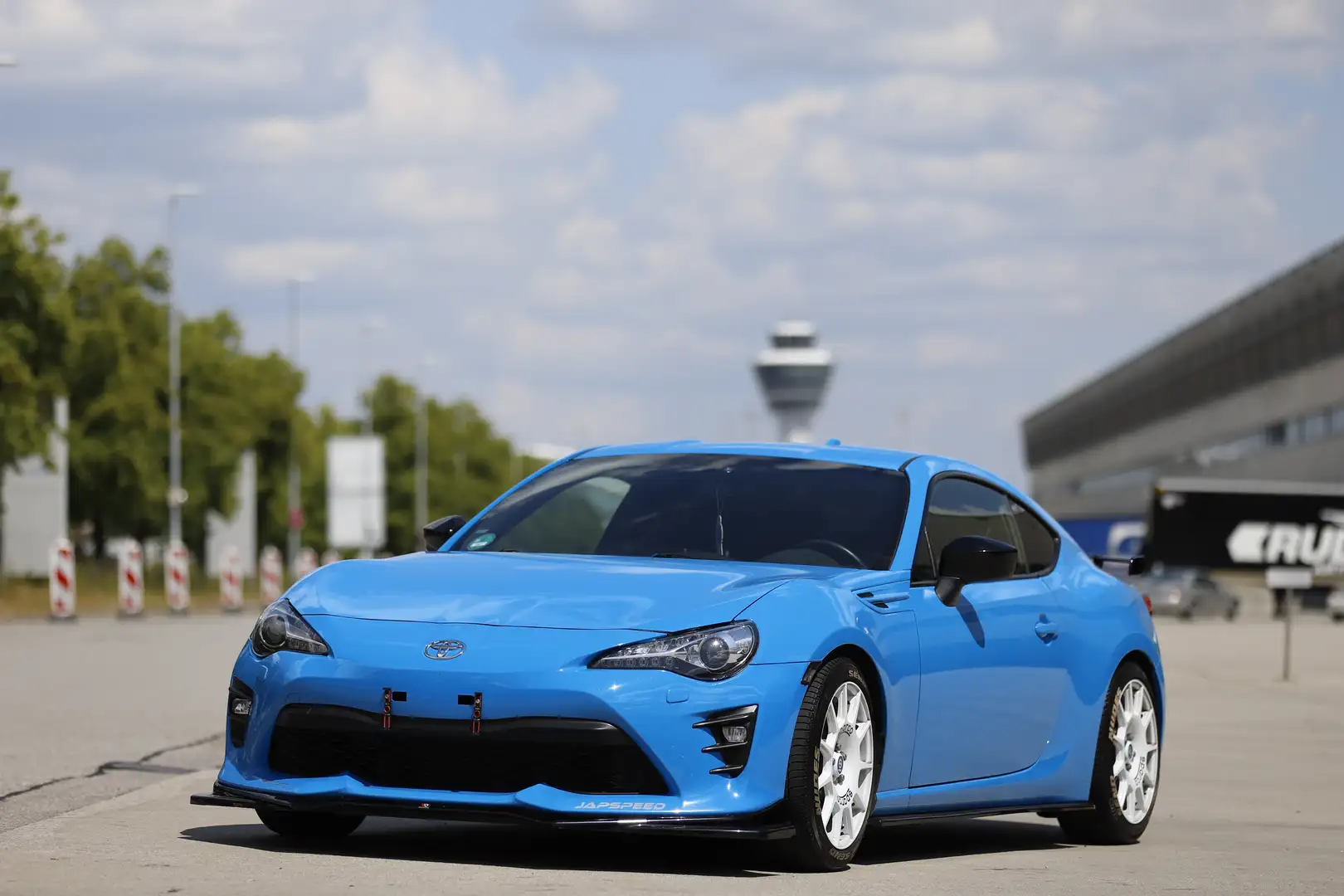 Toyota GT86 Dragon Edition Синий - 1