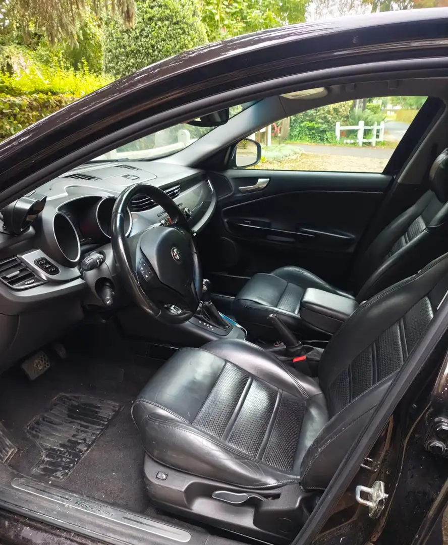 Alfa Romeo Giulietta Giulietta 2.0 JTDM Zwart - 2