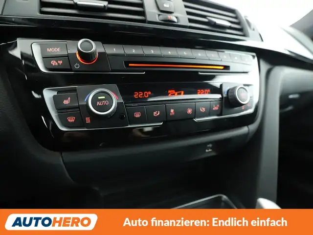 BMW 3 Series view 23