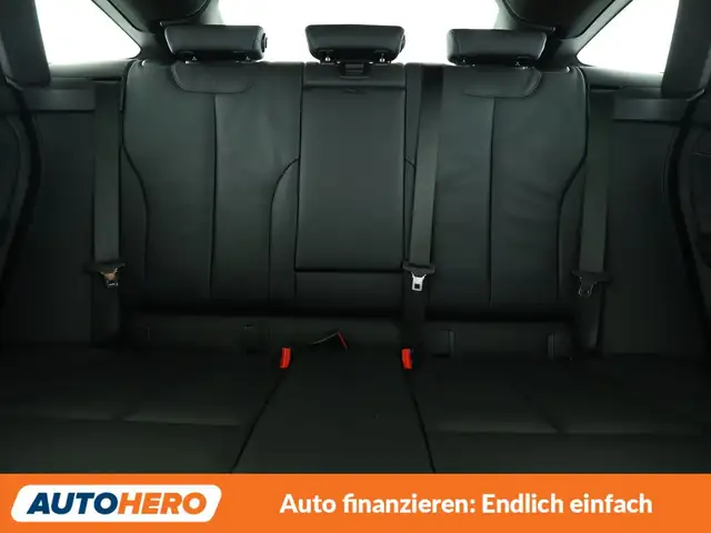 BMW 3 Series view 16