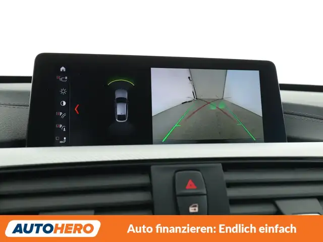 BMW 3 Series view 22
