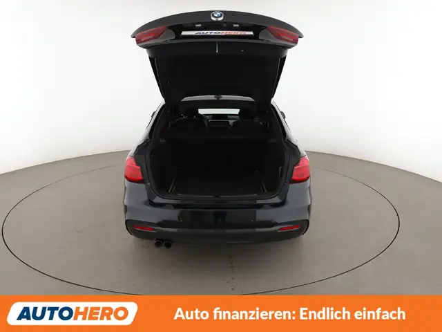 BMW 3 Series view 17