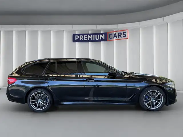 BMW 5 Series view 6