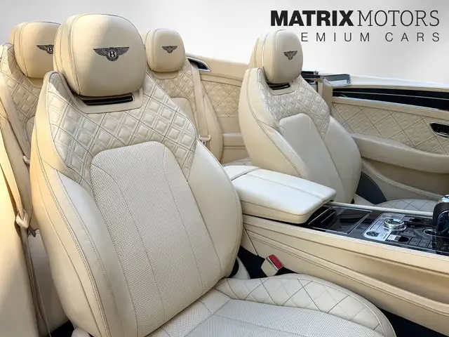Bentley Continental GT view 12