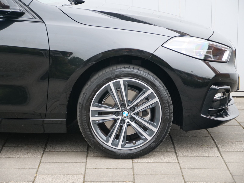 BMW 118 1-serie 118i Business Edition 136 Pk Automaat Navi — photo 24