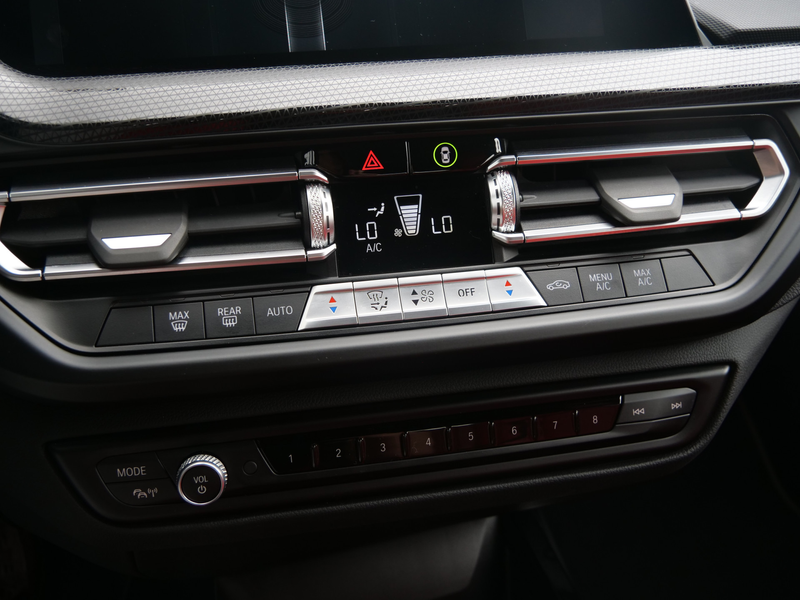 BMW 118 1-serie 118i Business Edition 136 Pk Automaat Navi — photo 9