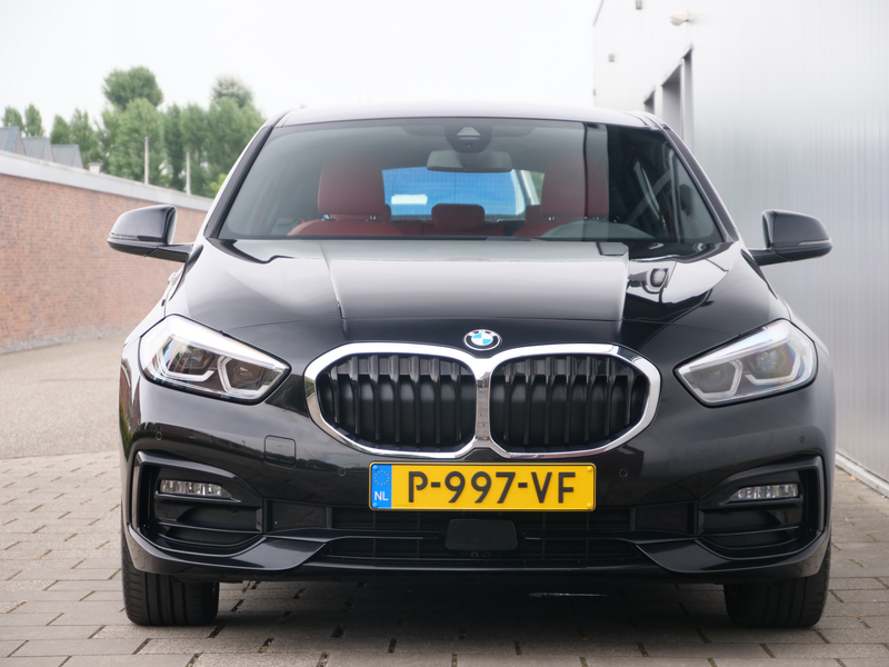 BMW 118 1-serie 118i Business Edition 136 Pk Automaat Navi — photo 26
