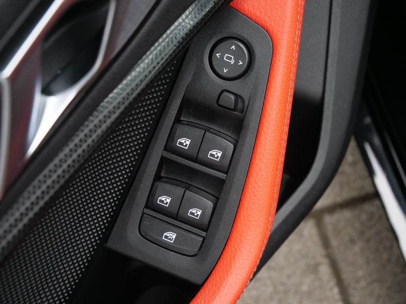 BMW 118 1-serie 118i Business Edition 136 Pk Automaat Navi — photo 20