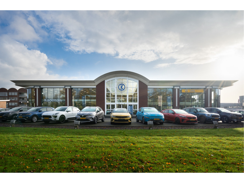 BMW 118 1-serie 118i Business Edition 136 Pk Automaat Navi — photo 29